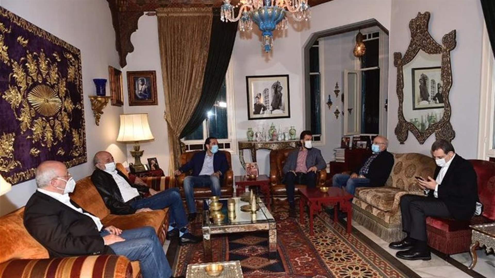 الحريري وجنبلاط بحثا في كليمنصو آخر المستجدات والأوضاع العامة