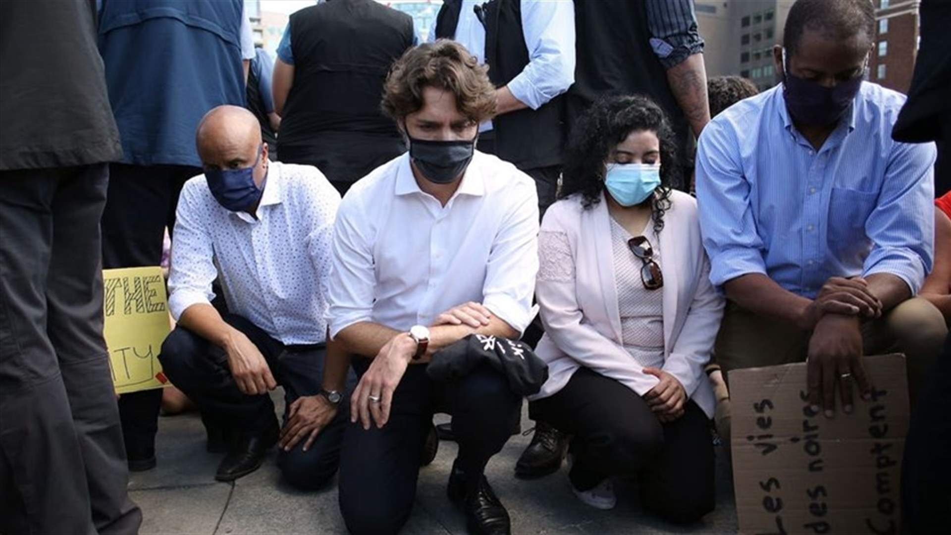 رئيس الوزراء الكندي ترودو يشارك بالتظاهرات ضد العنصرية... ويجثو على ركبته تكريماً لفلويد (فيديو)