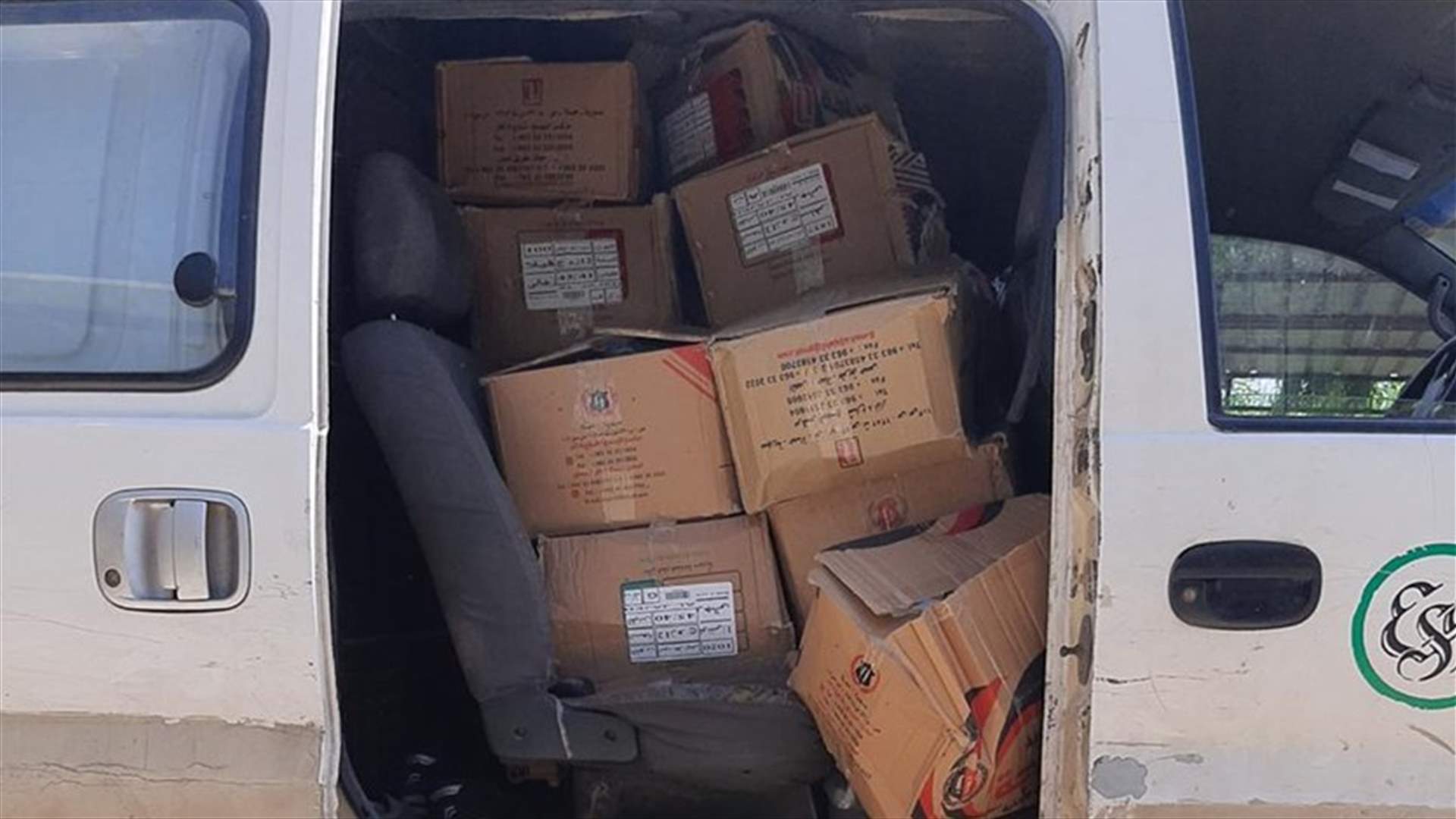 توقيف "فان" محمّل بكمية من الاحذية الاجنبية المهرّبة (صوَر)
