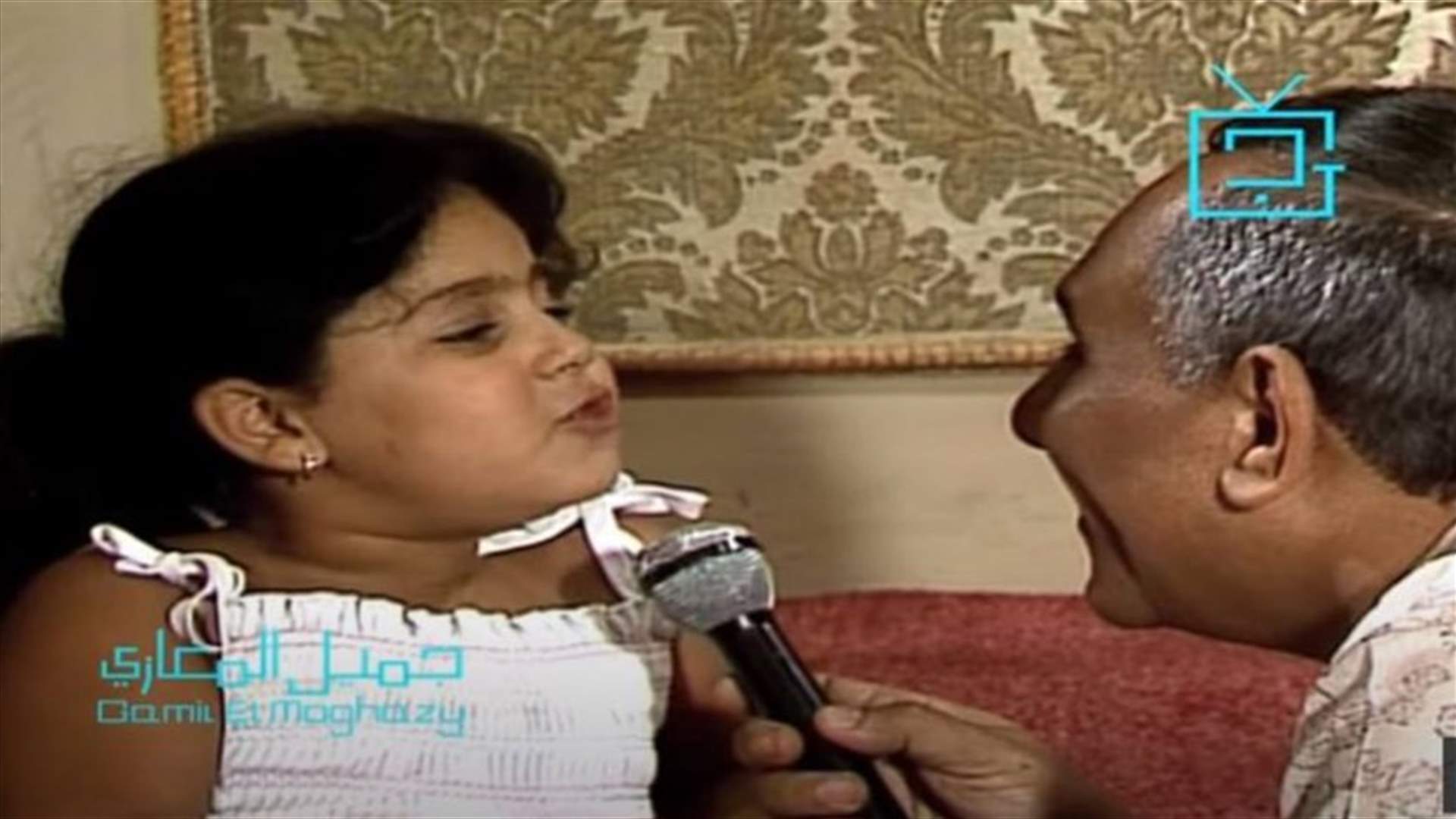 الطفلة "هند" الّتي غزت الانترنت تصدم الجمهور بظهورها بعد 35 عاماً (فيديو)
