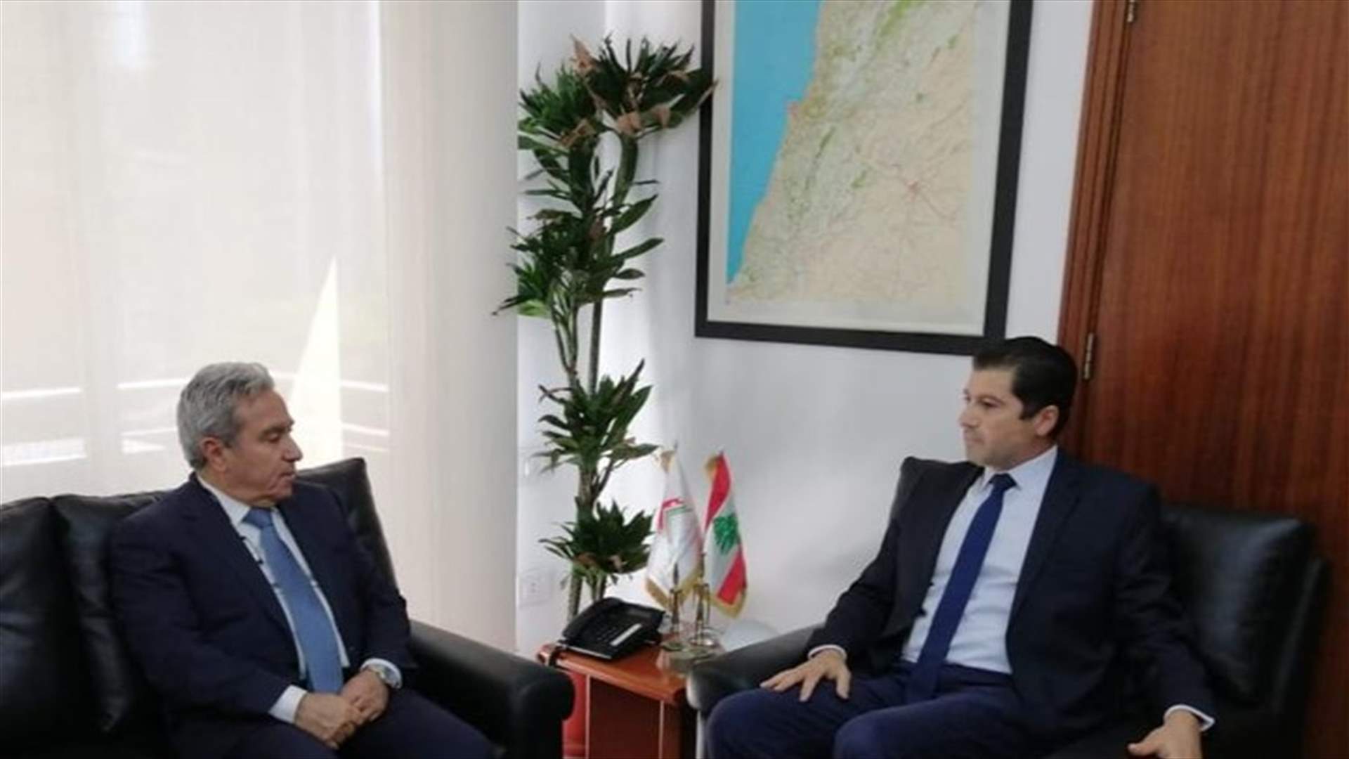 المشرفية متفقدا مؤسسة الاسكان: نعول على دورها في شبكة الامان الاجتماعي