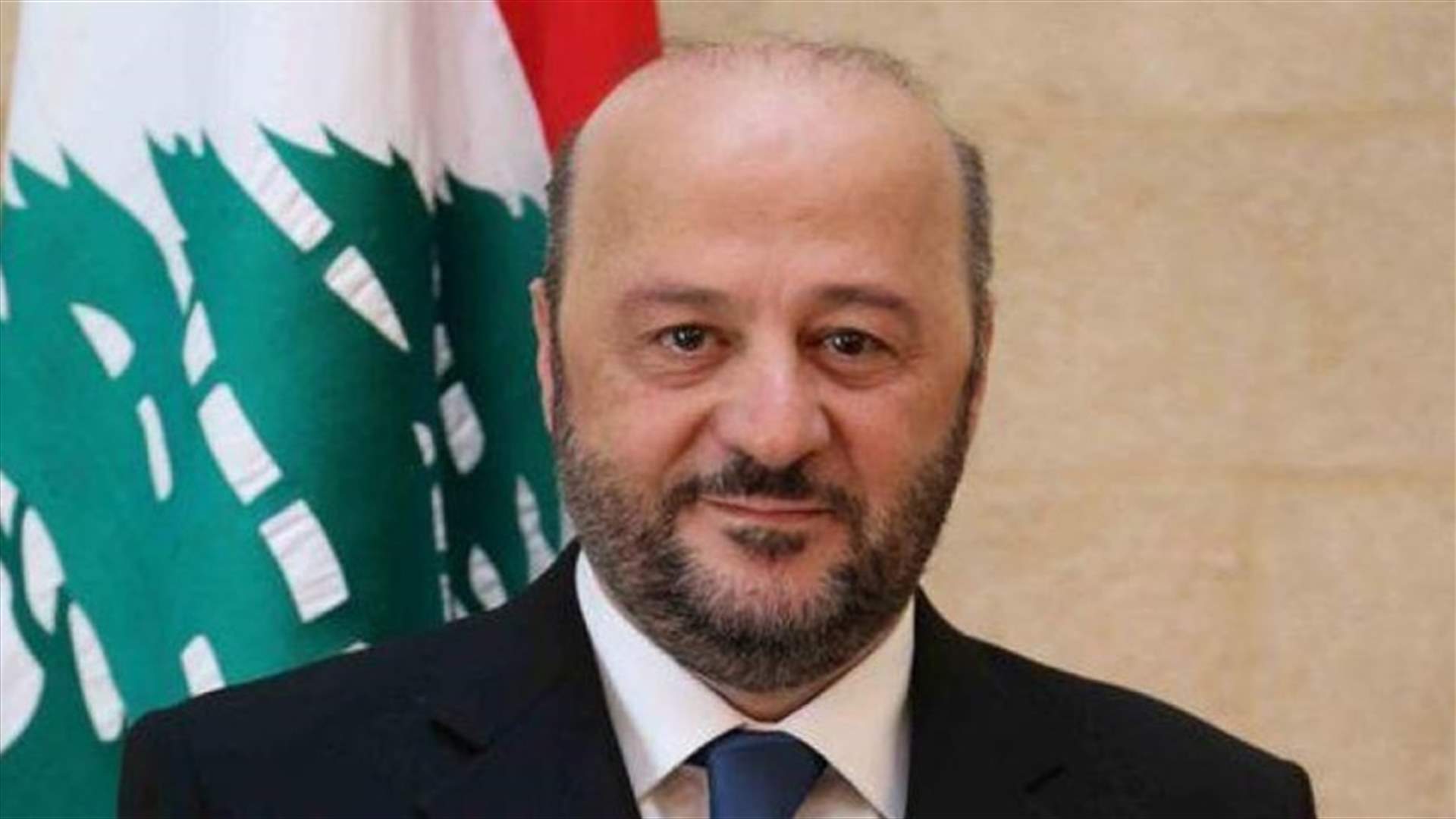 صورة متداولة للوزير الرياشي في اجتماع حضره المستشار الثقافي في السفارة الإيرانية... والقوات توضح