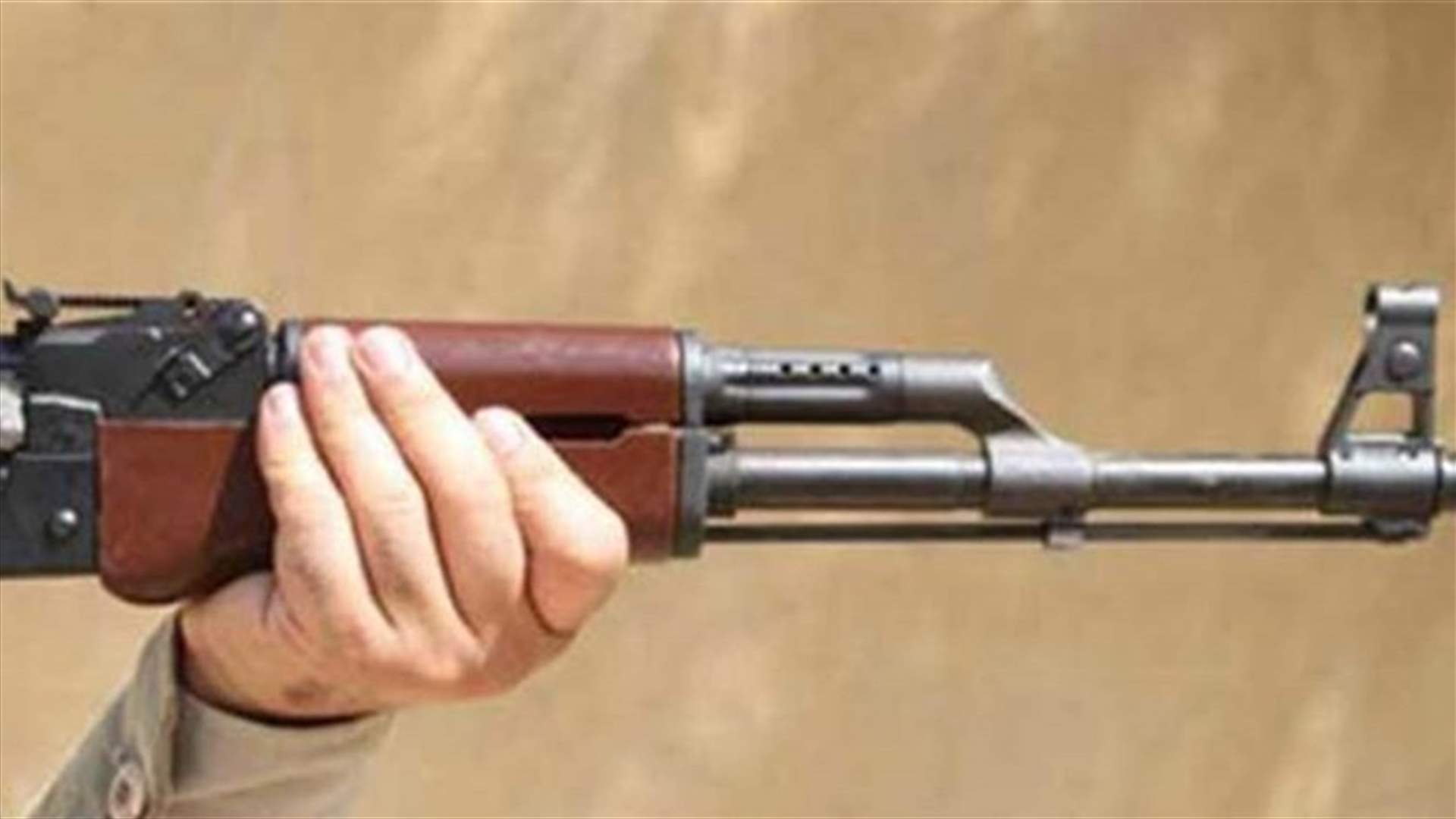 جريحان في إطلاق نار خلال إشكال بين عائلتين في مخيم الرشيدية