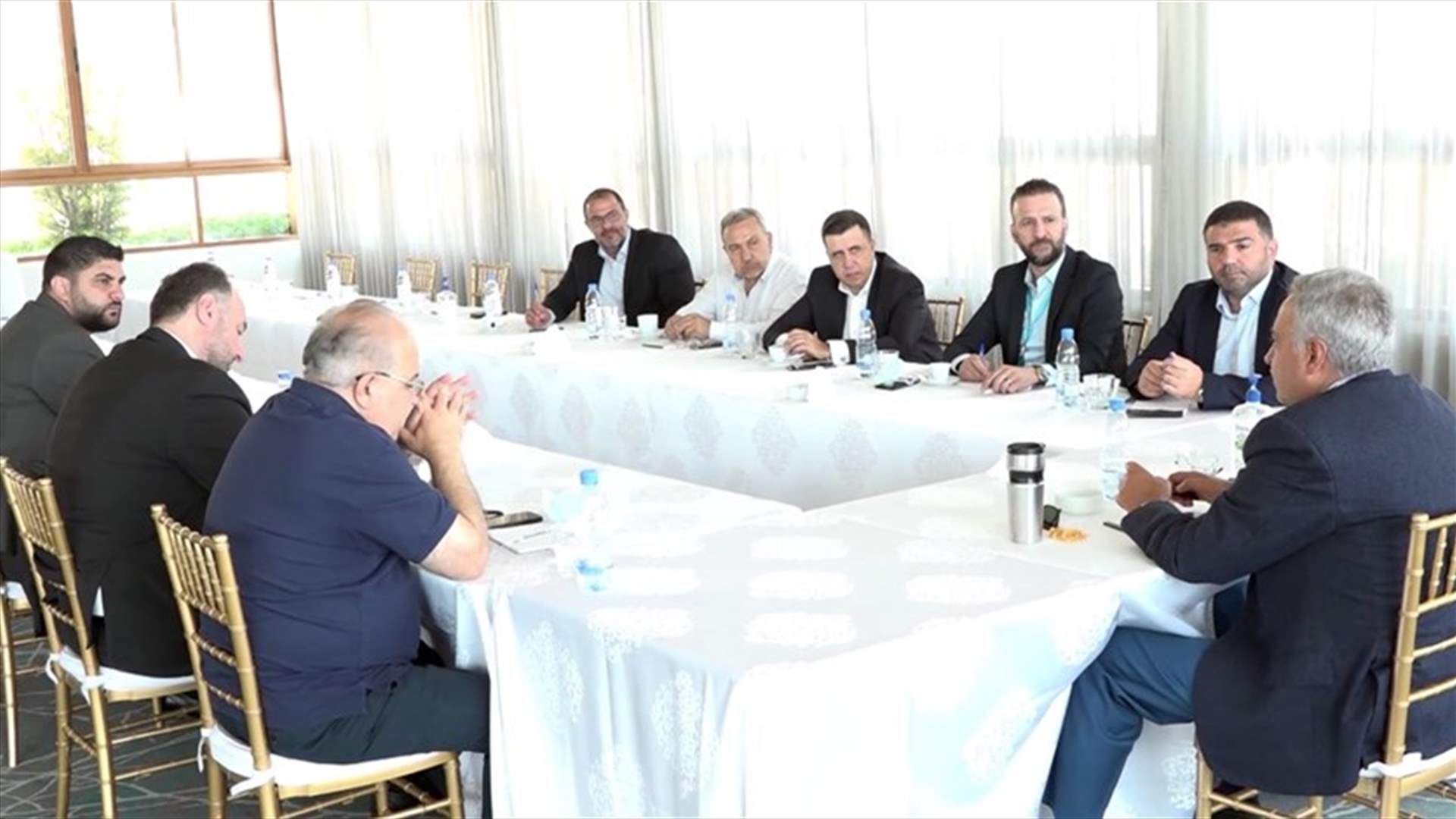 الحزب الديموقراطي: للالتفاف حول المؤسسات والكف عن المزايدات