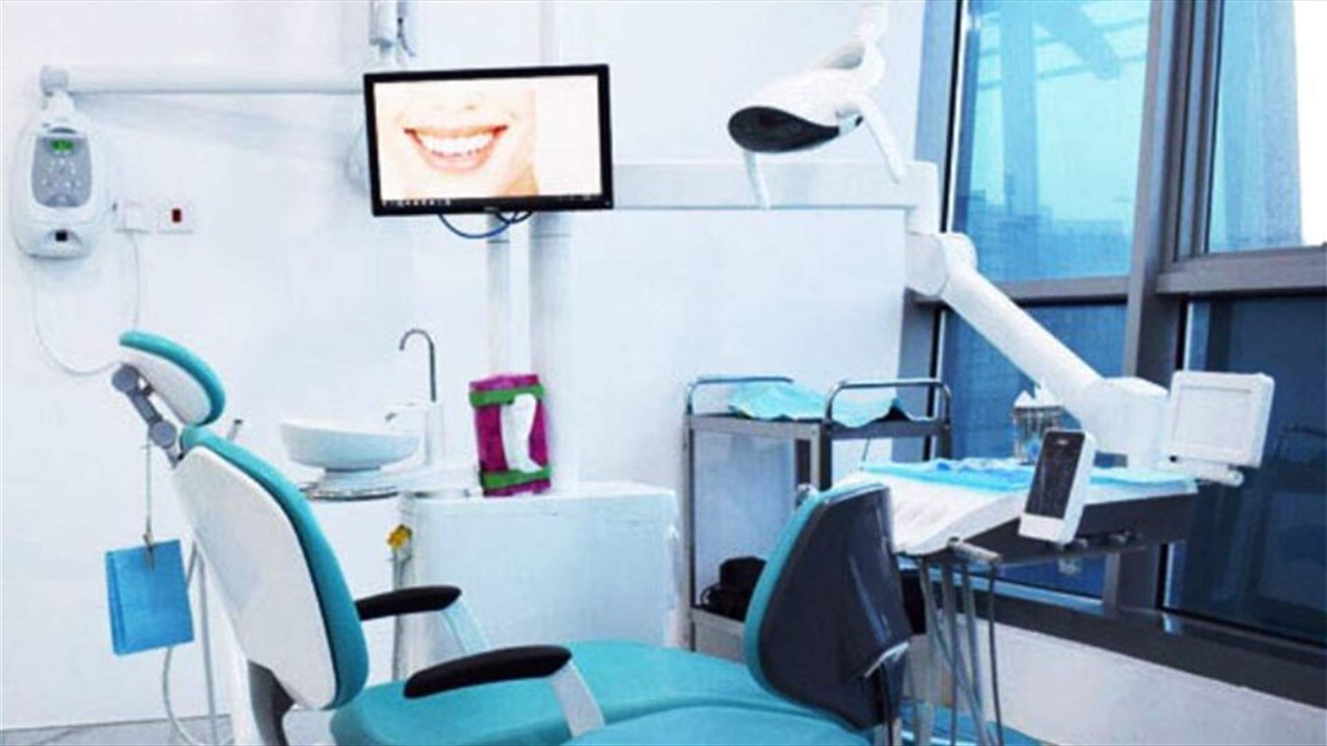 تجمع مستوردي لوازم طب الأسنان: لتأمين الدعم المالي عبر تحويلات المصارف