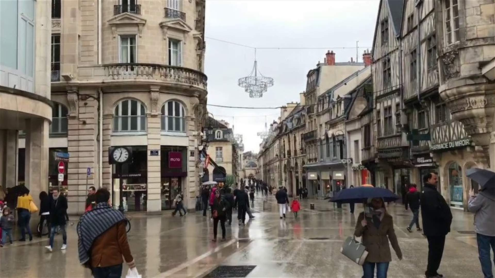 استدعاء الشرطة الفرنسية بعد تفجر أعمال عنف في مدينة ديجون