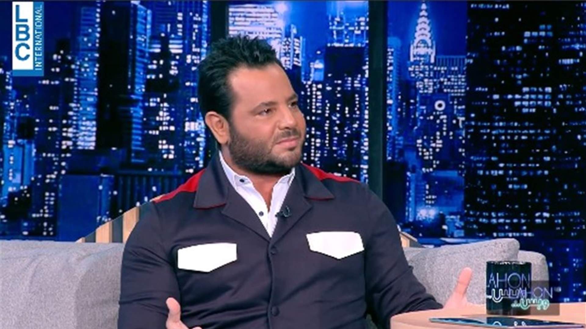 نيشان لأصالة نصري: هل ستقرأين الفاتحة على قبر والدك في الشام؟