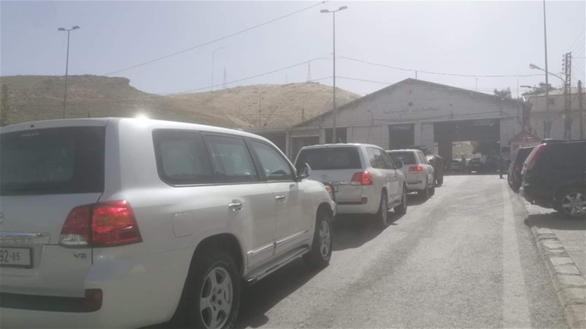 أكثر من ألف نازح سوري عالق في الجرود عند الحدود اللبنانية السورية... اليكم التفاصيل