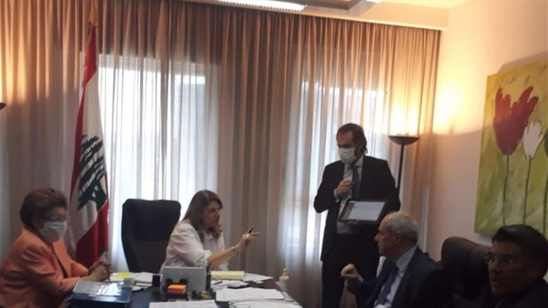 مكننة الإجراءات القضائية بين نجم وخلف