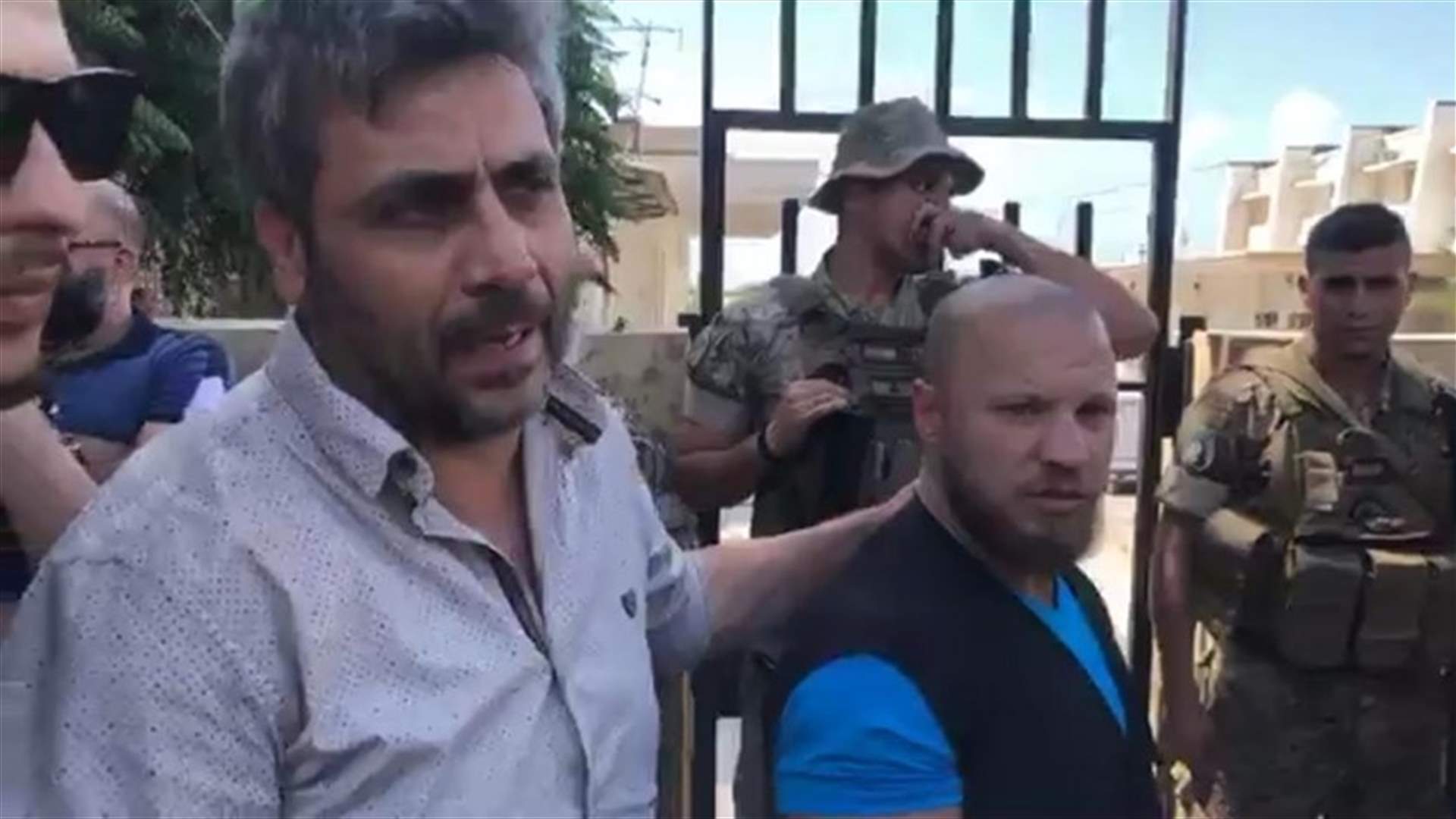 اعتصام أمام كهرباء قاديشا احتجاجاً على انقطاع التيار