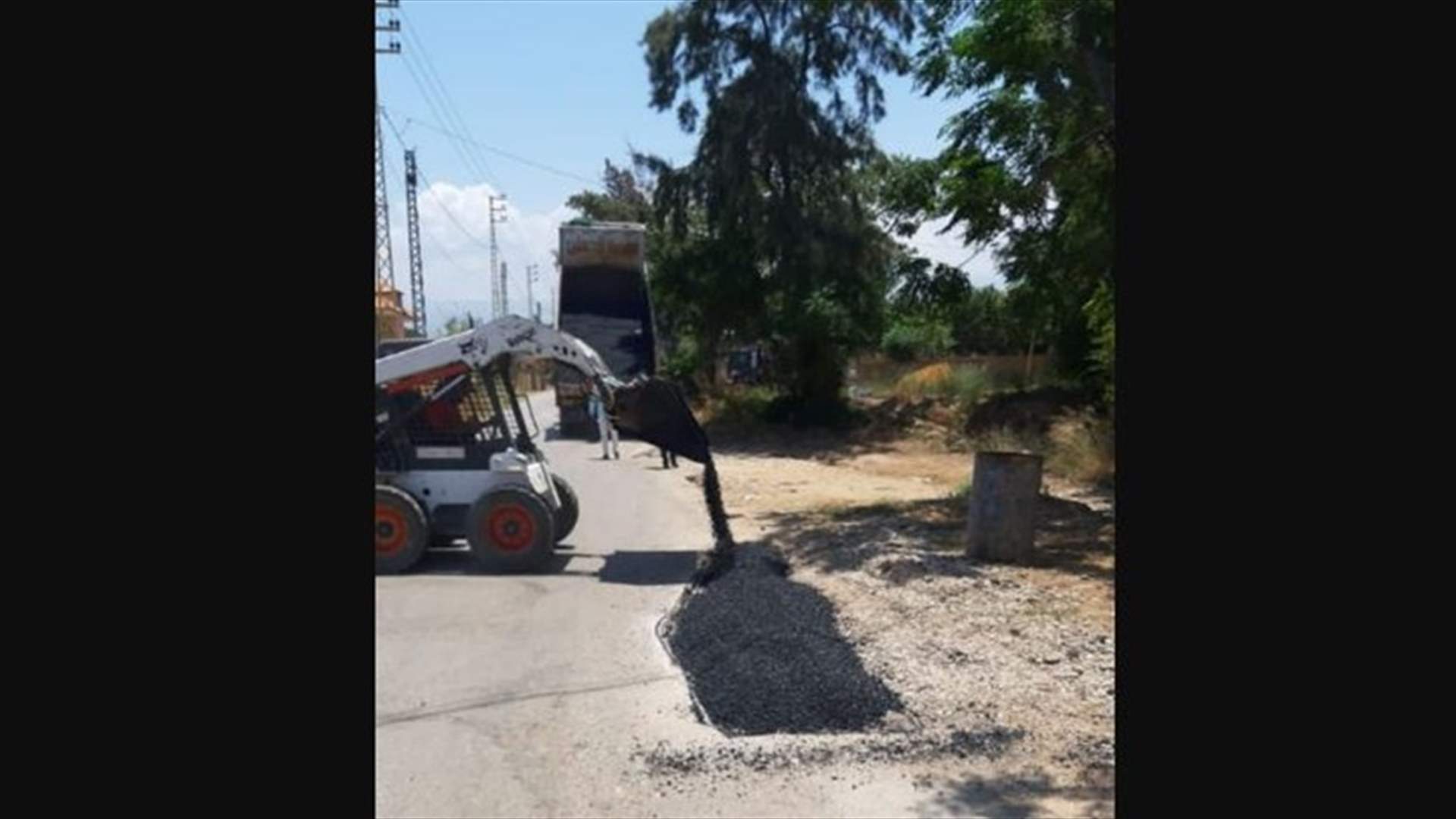 تأهيل وتعبيد الطريق العام بين عرقة والطريق الدولية في سهل عكار