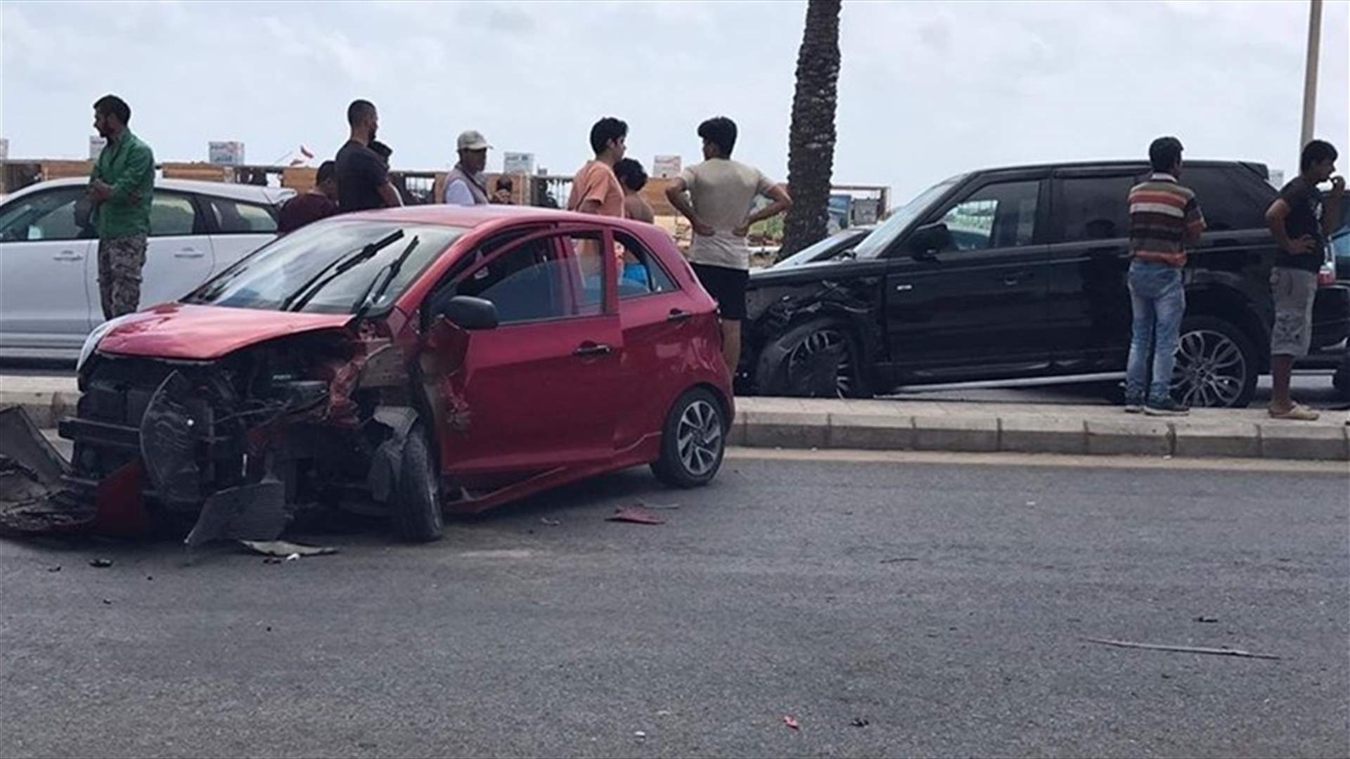 حادث بين 4 سيارات عند مدخل صور الجنوبي... وسقوط اصابات