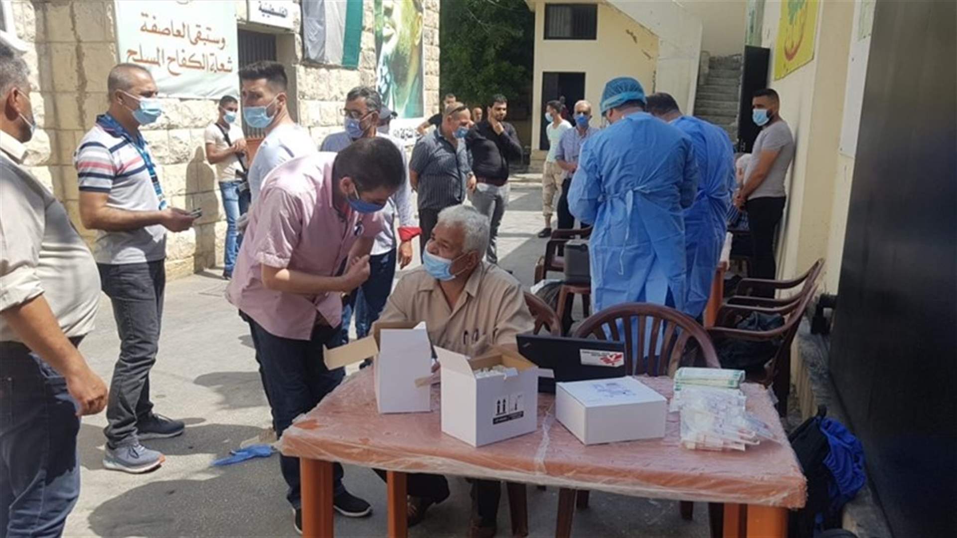 حملة لفحوص PCR في مخيّم عين الحلوة