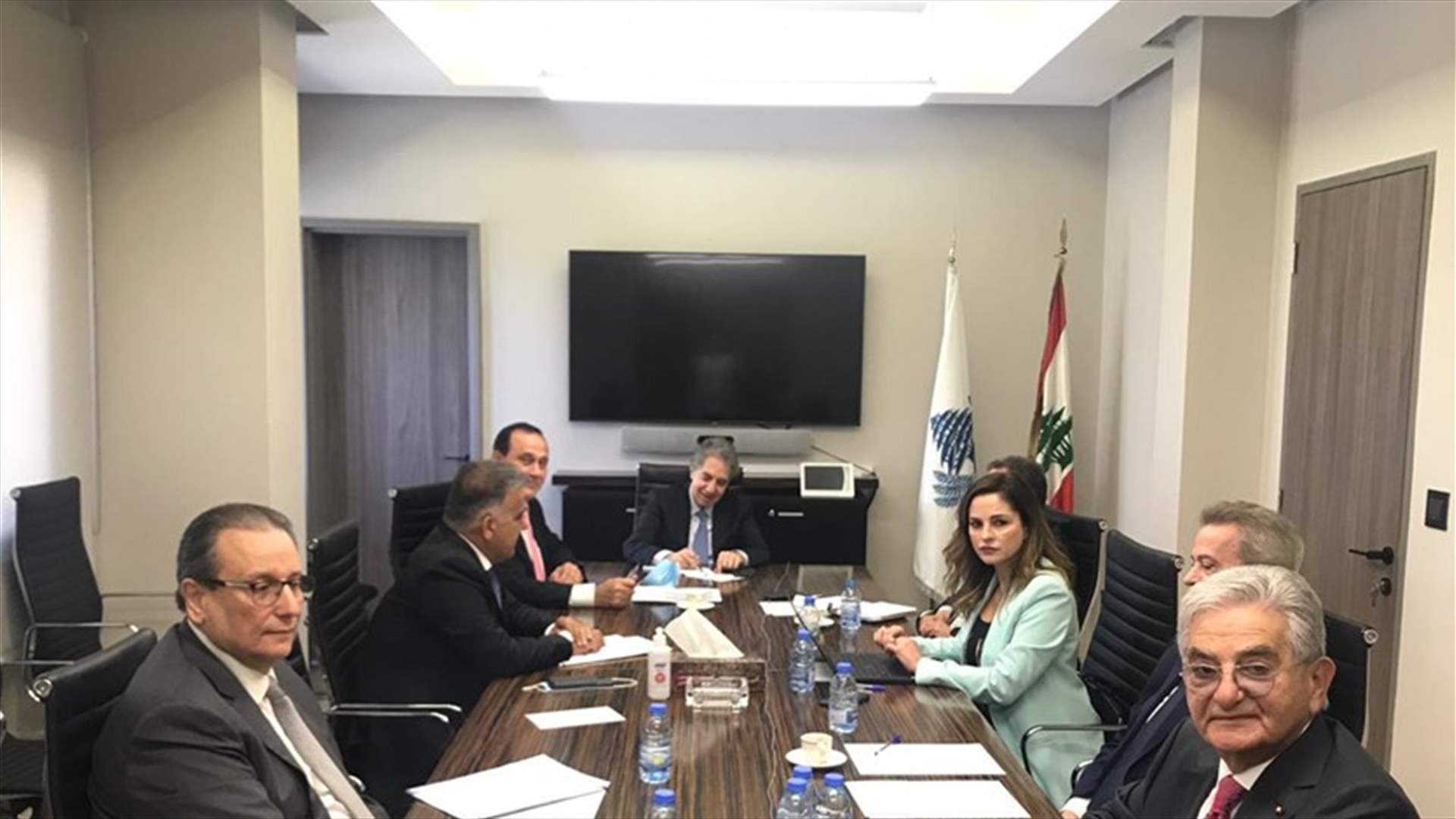 اجتماع لخلية الأزمة الوزارية المكلفة متابعة المواضيع المالية... هذا ما تم بحثه