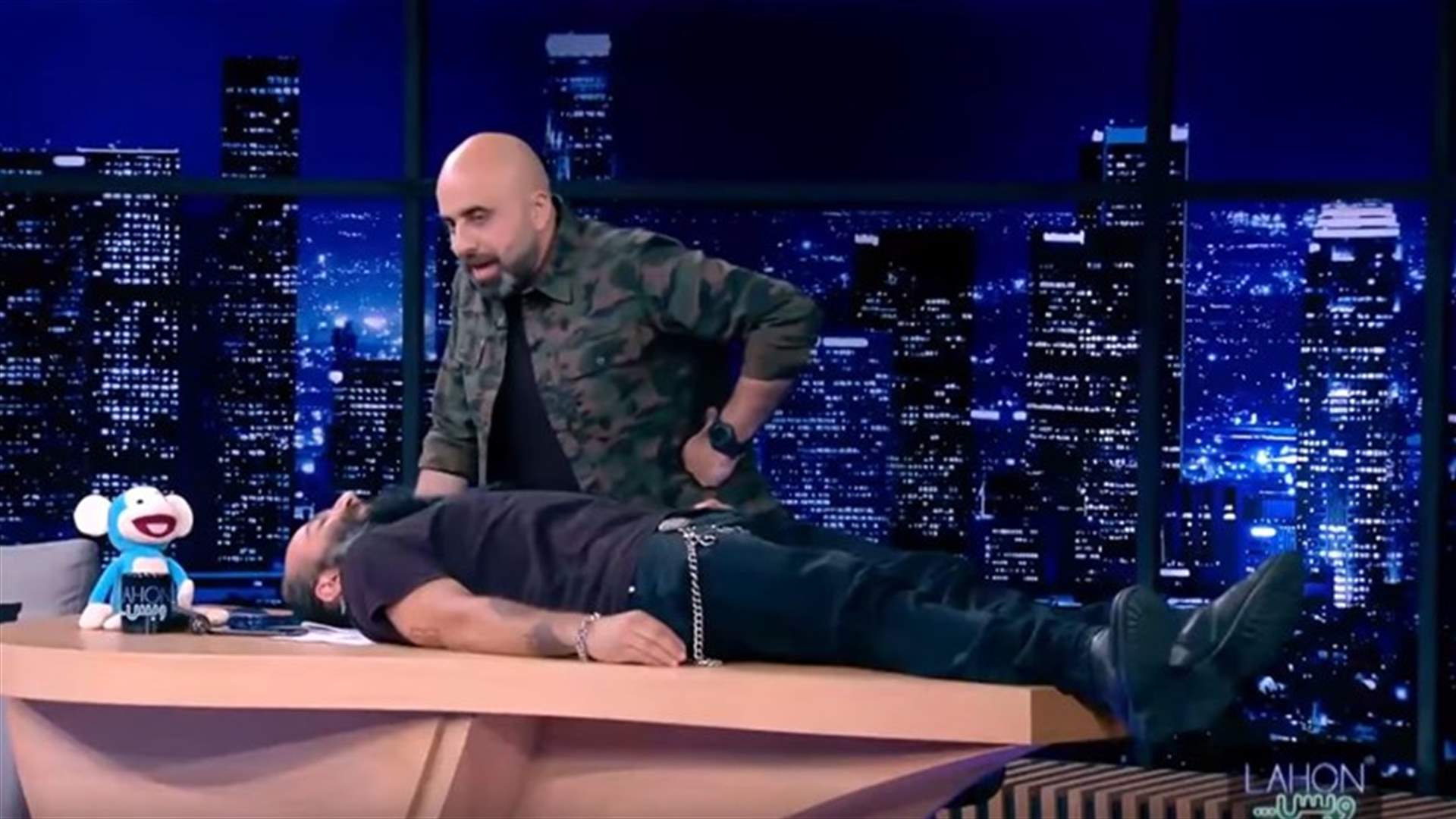 نتيجة النقص بالمعدات الطبية... إليكم كيف أصبح البنج على طريقة &quot;لهون وبس&quot;(فيديو)