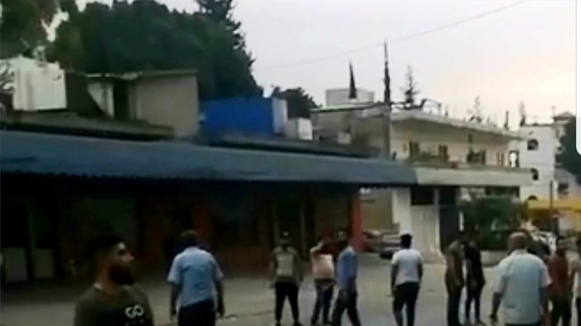 اعتصام ومسيرة في حلبا رفضا للاوضاع المعيشية وتضامنا مع الناشطين الموقوفين