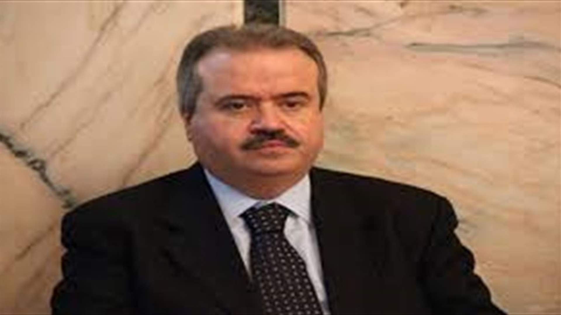 جابر  لـ&quot;الجمهورية&quot;: أليس الأولى بالحكومة أن تباشر بتطبيق القوانين؟