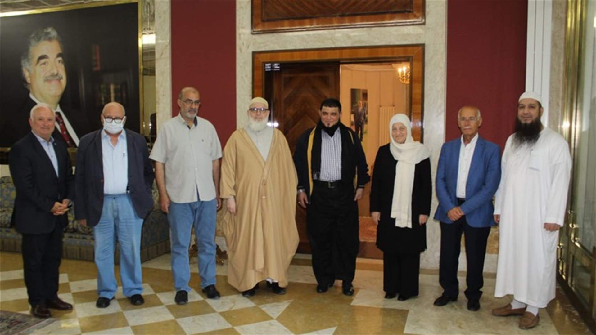 بهية الحريري عرضت أوضاع المخيّمات مع القوى الإسلامية في مخيّم عين الحلوة