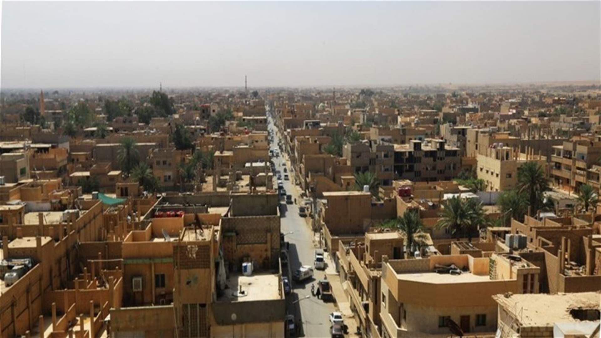 المرصد السوري: مقتل 6 من عناصر ميليشيات موالية لإيران بغارة جوية في شرق سوريا