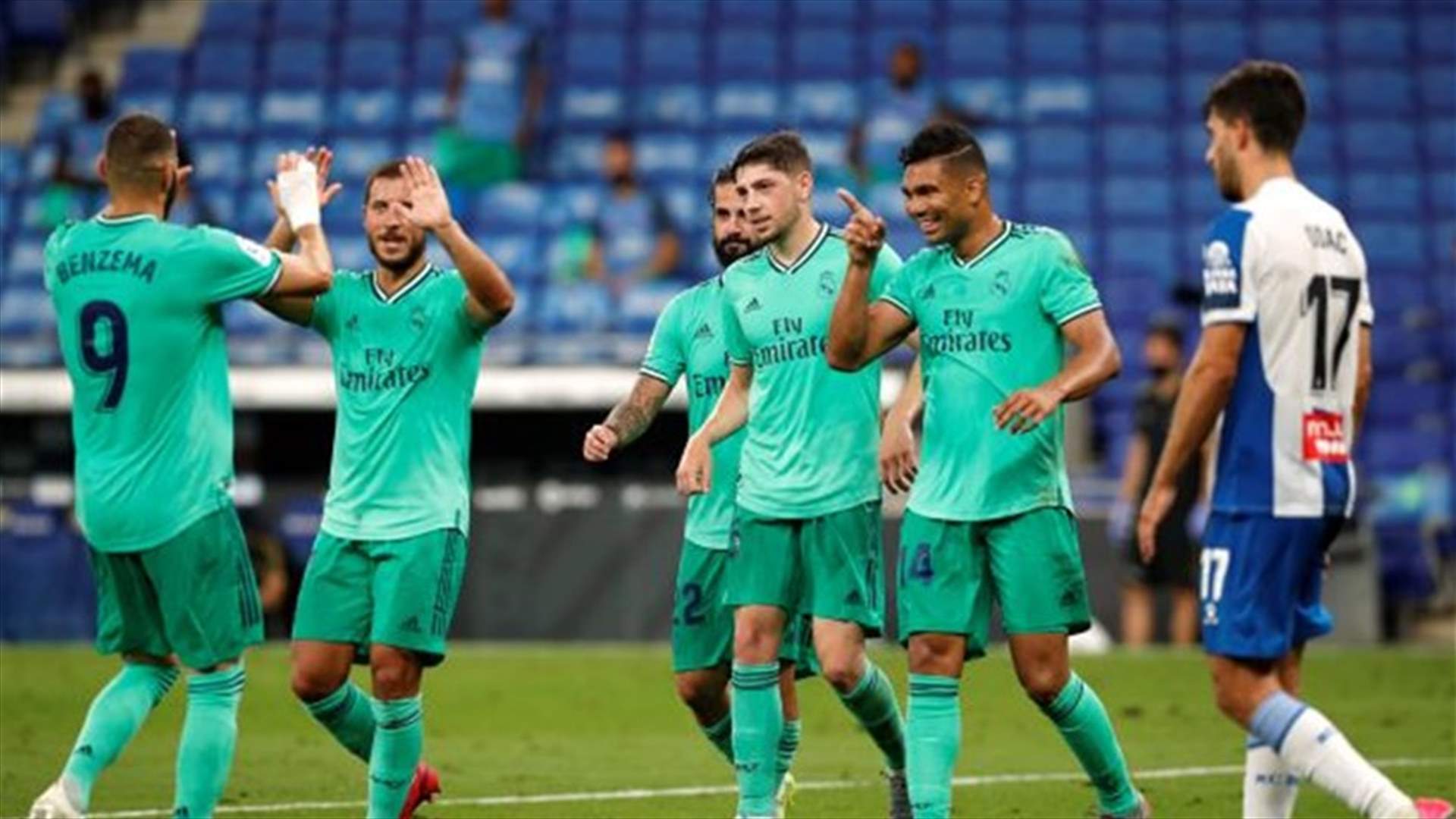 ريال مدريد يبتعد نقطتين عن برشلونة في صراع على لقب الدوري الإسباني لكرة القدم