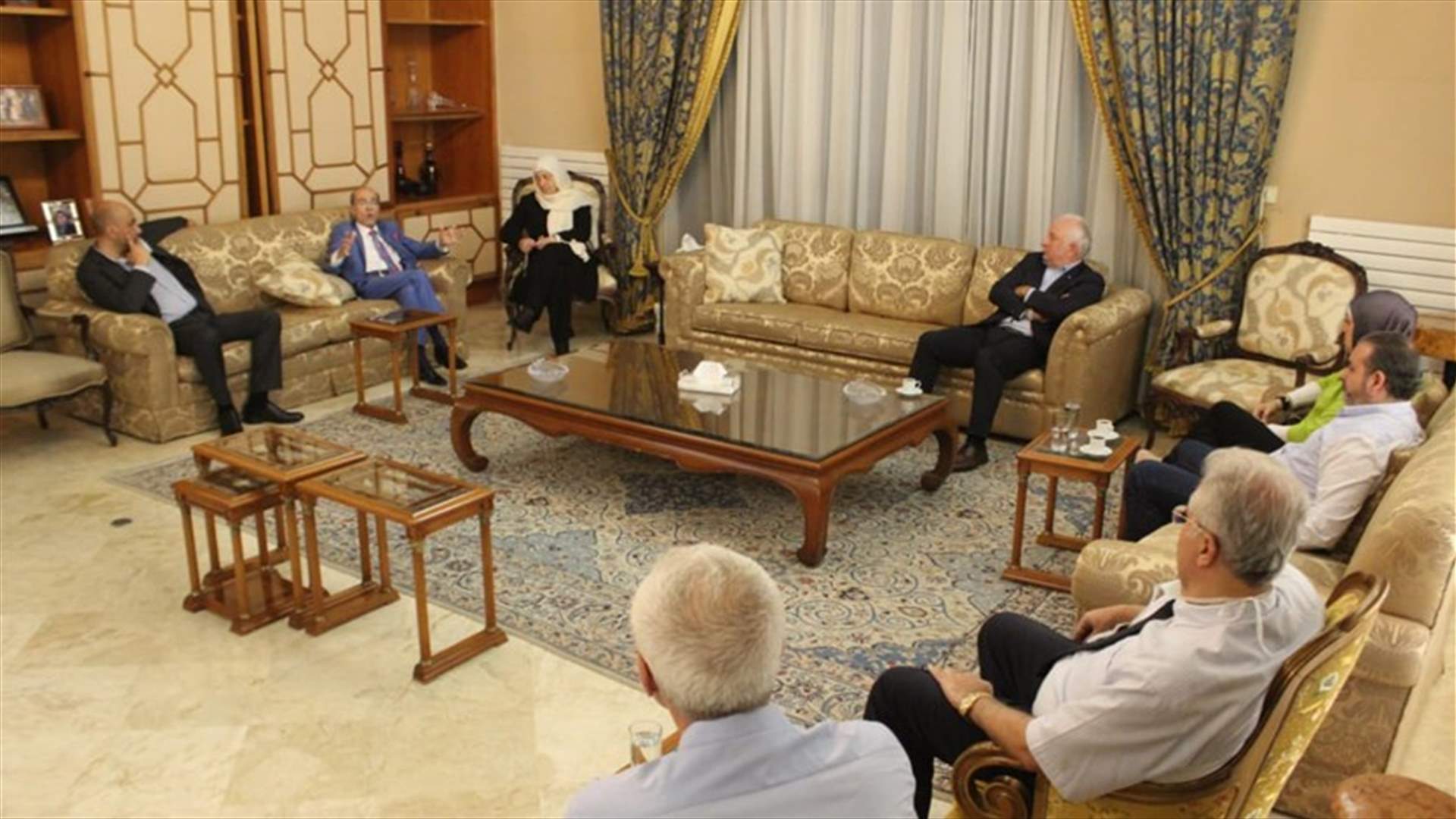 بهية الحريري تابعت اوضاع مستشفيات صيدا واتصلت بوزني لتأمين جزء من مستحقاتها