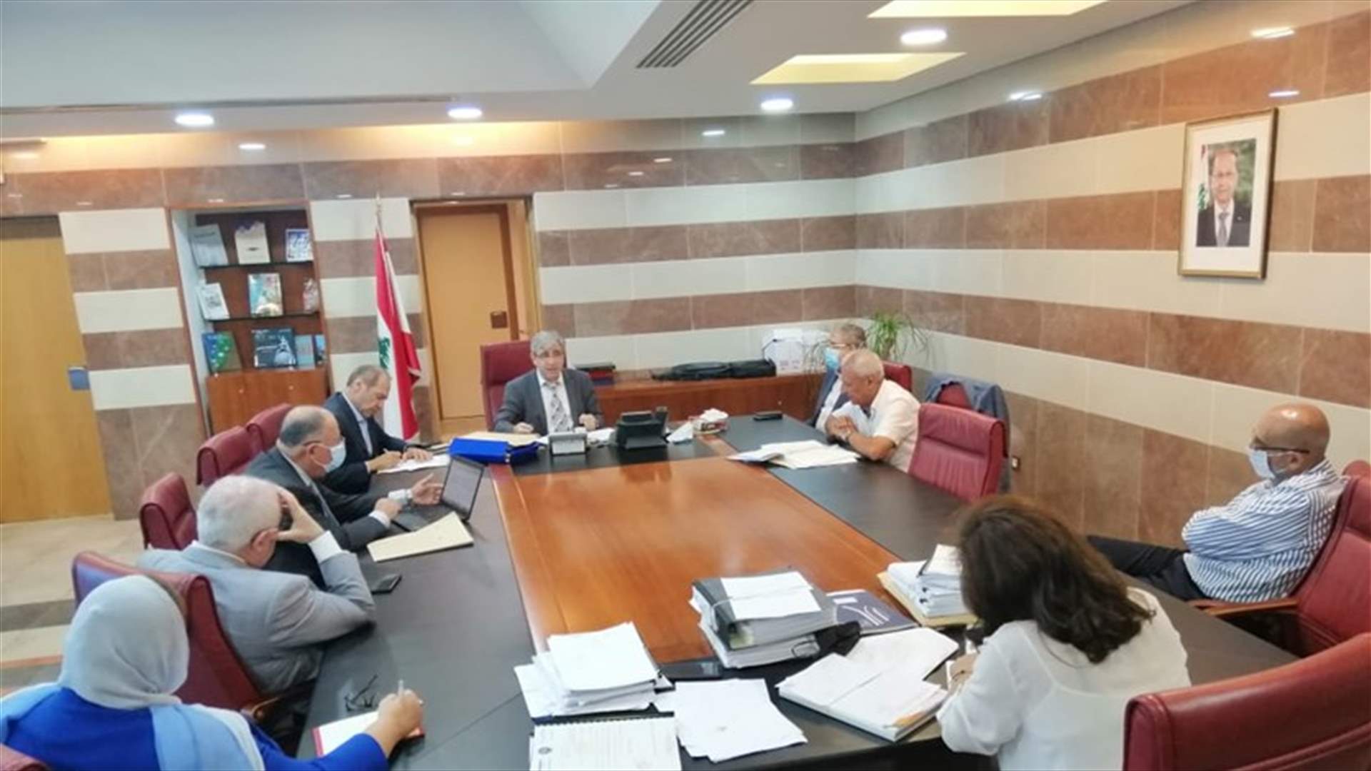 المجذوب تابع مطالب رابطة متفرغي اللبنانية وعمم على المدارس للتقسيط بالليرة
