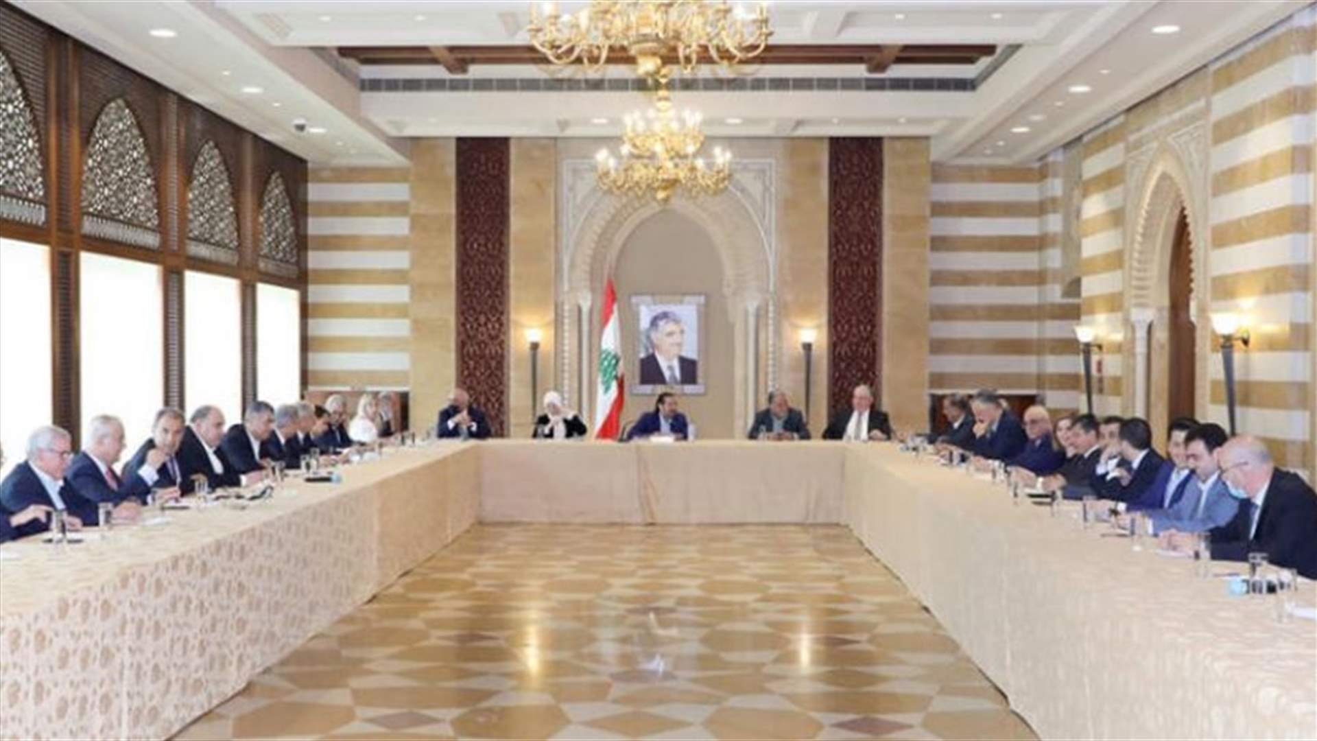 الحريري يتفرغ لترتيب "البيت الأزرق" ويمد يده لـ"المحاربين القدامى" (الشرق الأوسط)