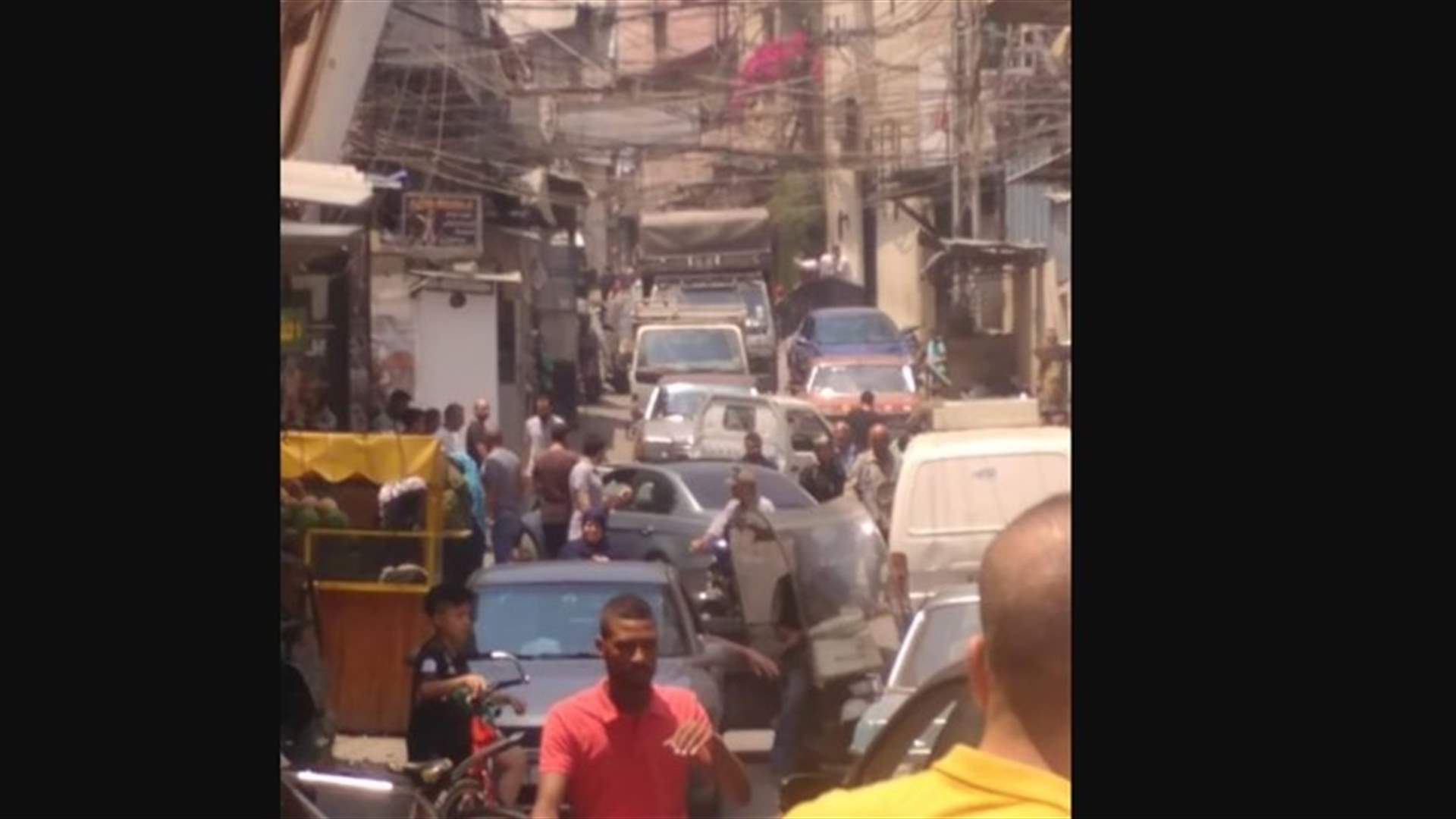 قطع الطريق العام في البداوي احتجاجًا على انقطاع التيار الكهربائي