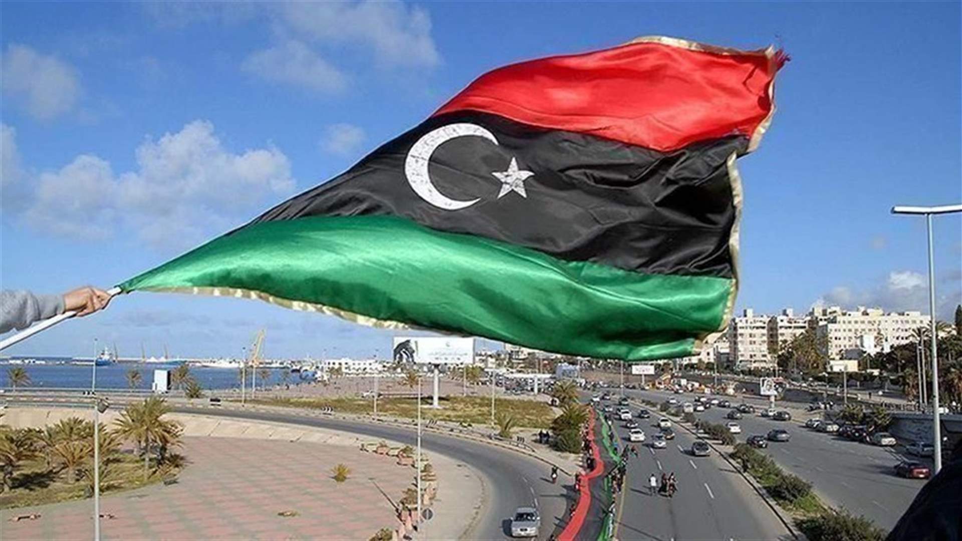 حكومة الوفاق الليبية تتهم &quot;طيرانا أجنبيا&quot; بقصف قاعدة جوية