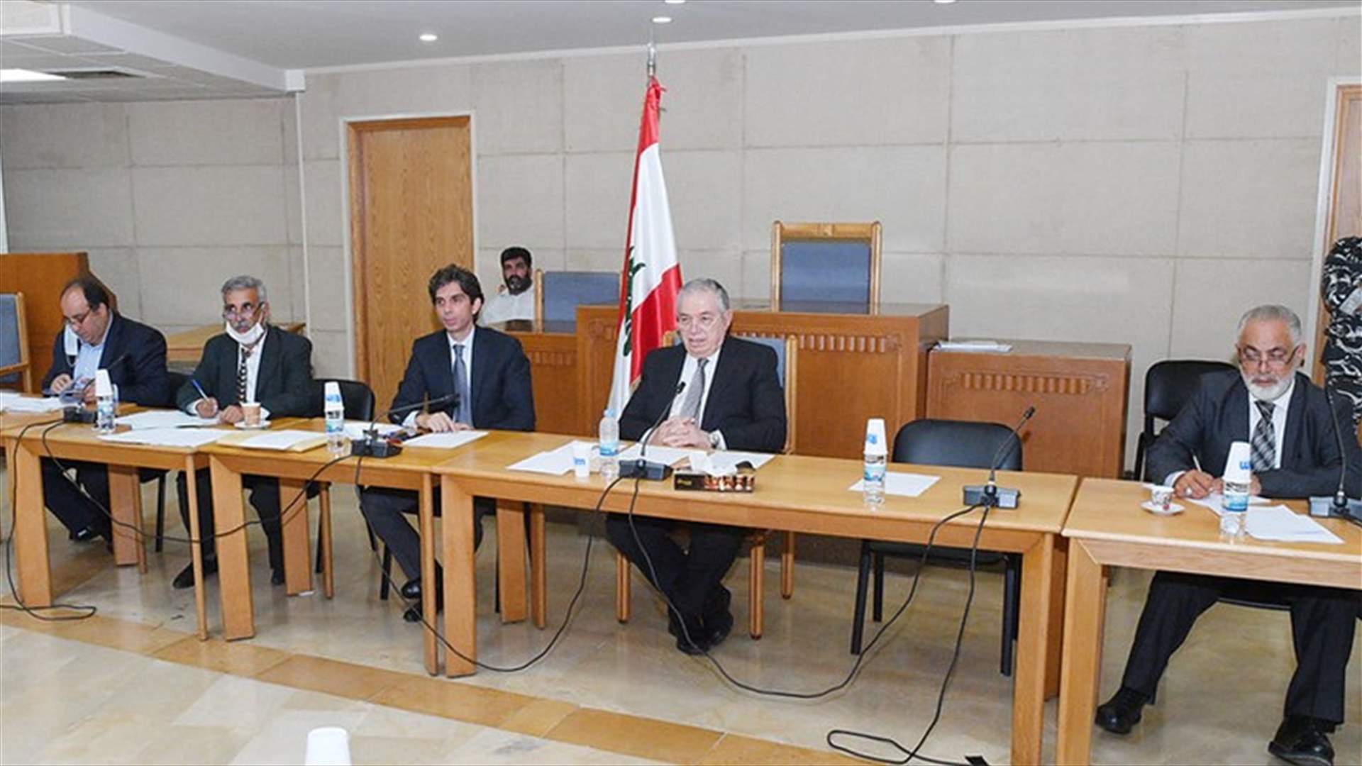 لجنة الدفاع صدقت مشروع قانون اعفاء محكومين من الغرامات تخفيفا للاكتظاظ في السجون وأرجات البت باقتراح للفرزلي