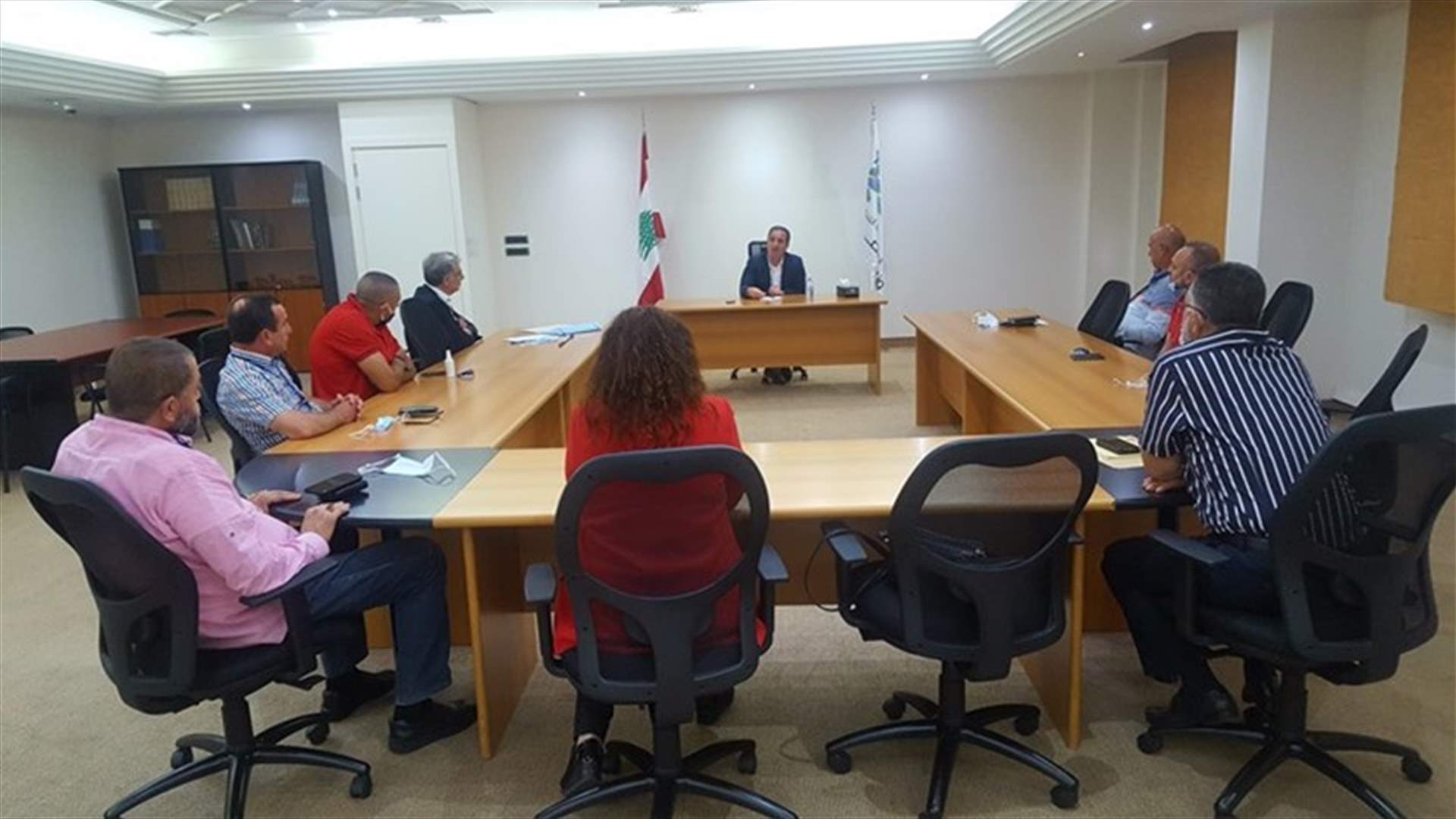 وزير الاتصالات استقبل وفدا من نقابة موظفي اوجيرو... زيتوني: نرفض مبدأ الغاء الساعات الإضافية