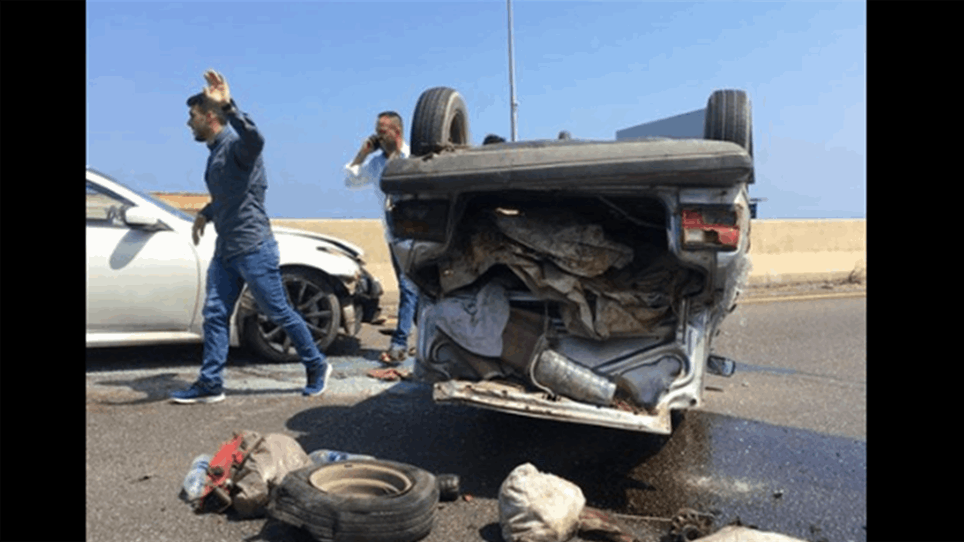 جريحان نتيجة تصادم بين 3 مركبات على اوتوستراد السعديات (صورة)