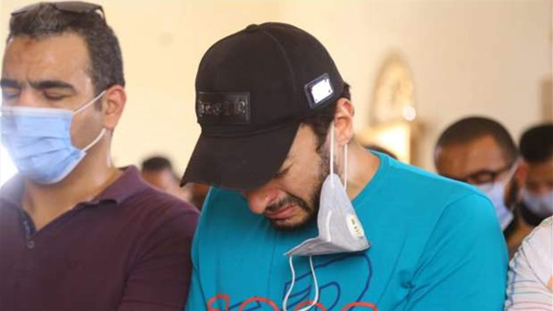 الموت يُفجع حمادة هلال.. وسوزان نجم الدين تعّزيه بصورة غريبة عرّضتها للسخرية