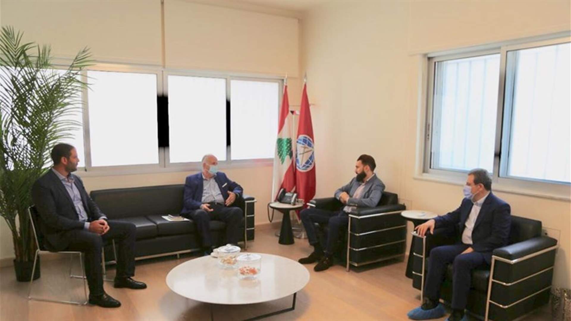 تيمور جنبلاط بحث في تجارة الترابة في الجبل مع مدير عام شركة سبلين