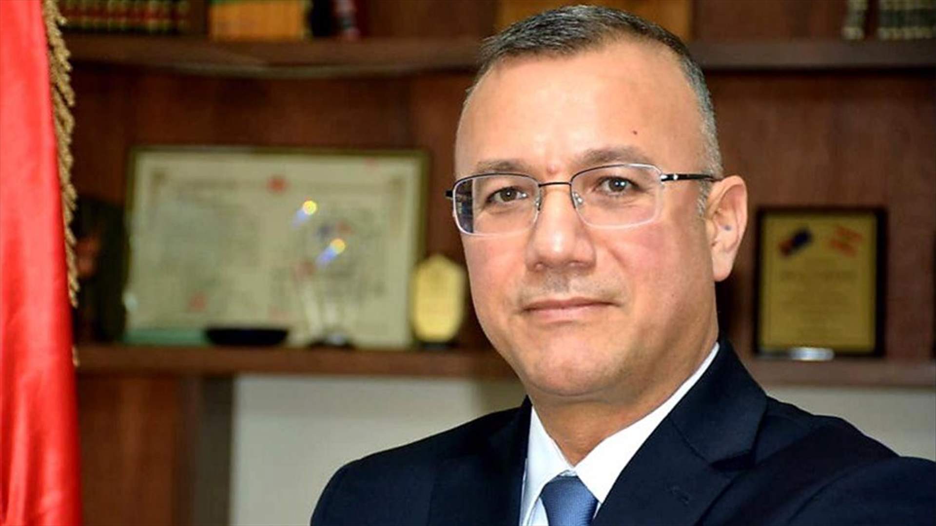 درويش: الاستمرار بالاستدانة فقط هو امعان في الانهيار