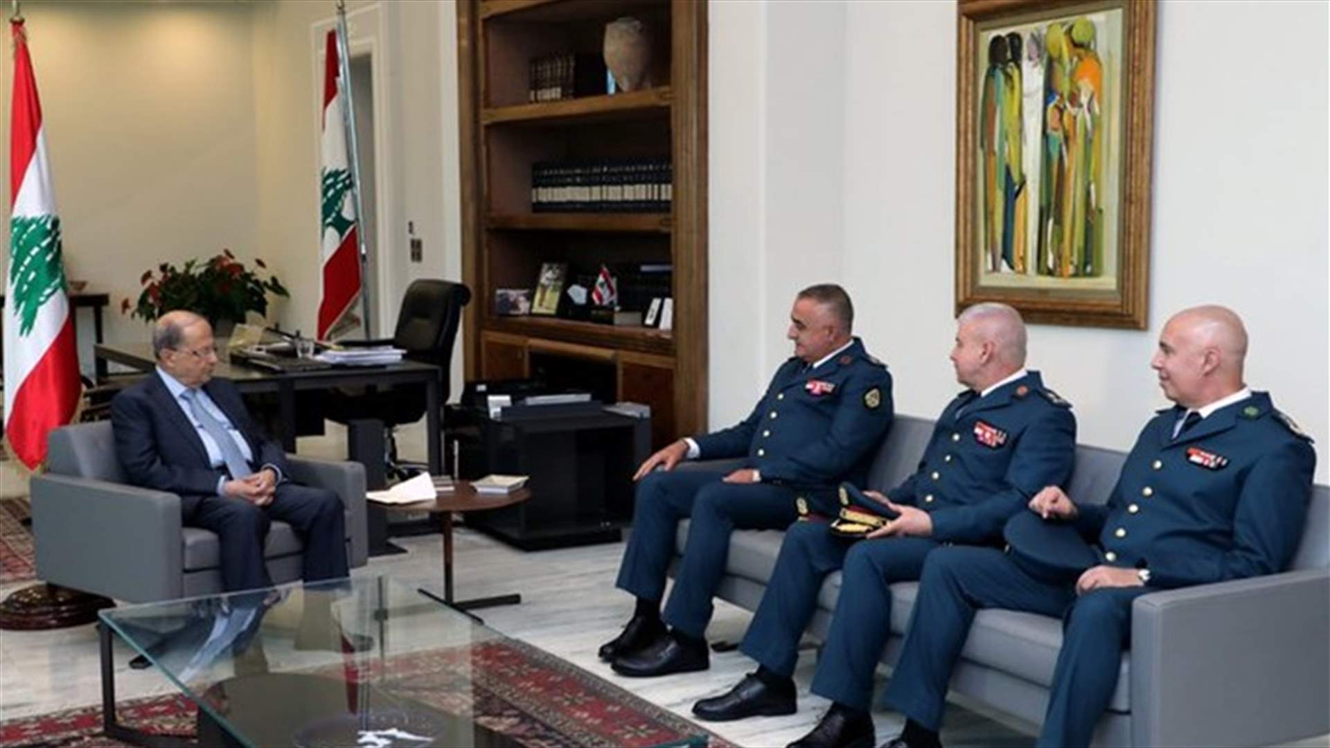 عون تلقى دعوة لترؤس احتفال تخريج الضباط في الاول من آب