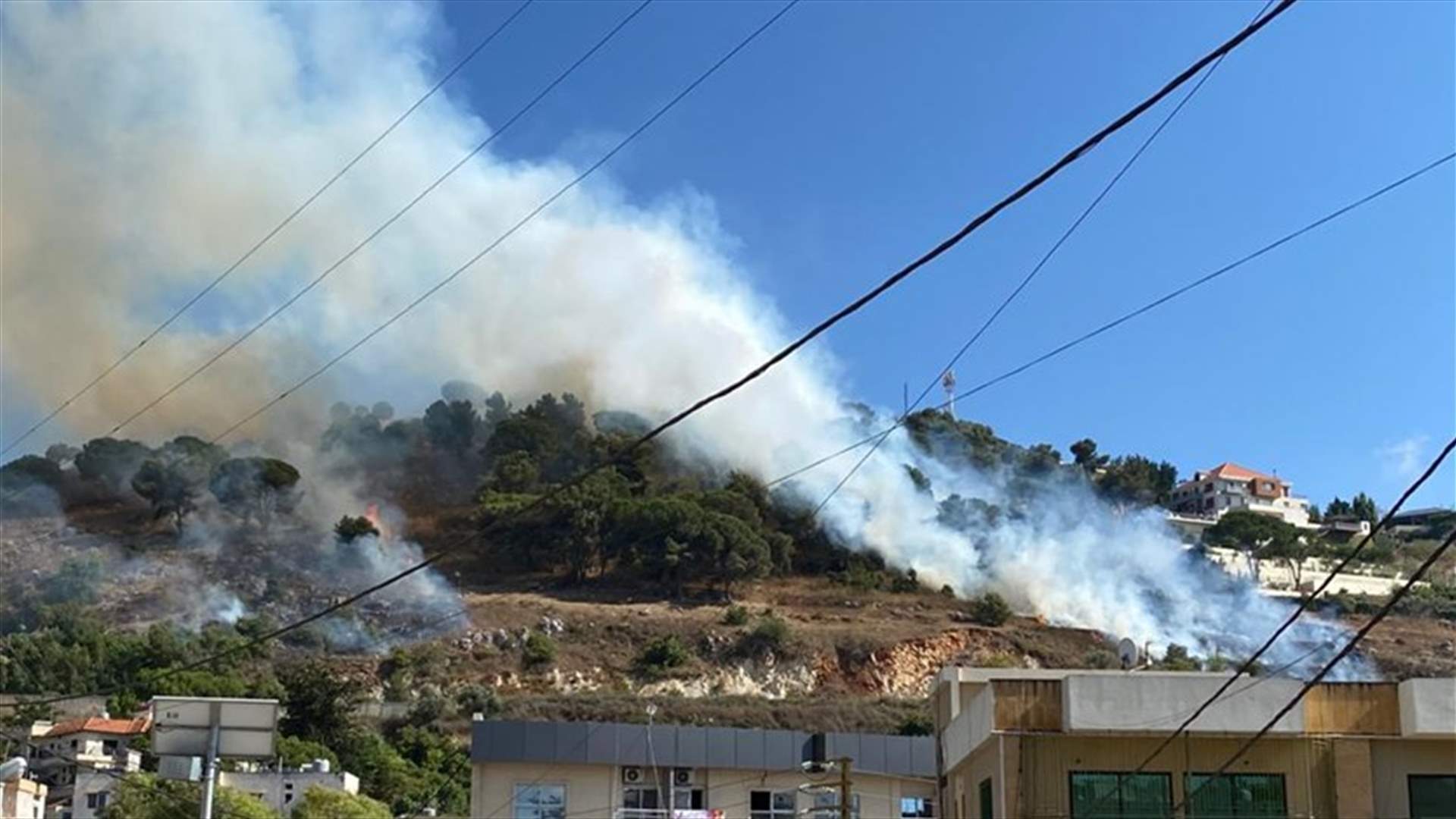 حرائق في تلة الشقيف وموقعي الدبشة وعلي الطاهر في النبطية