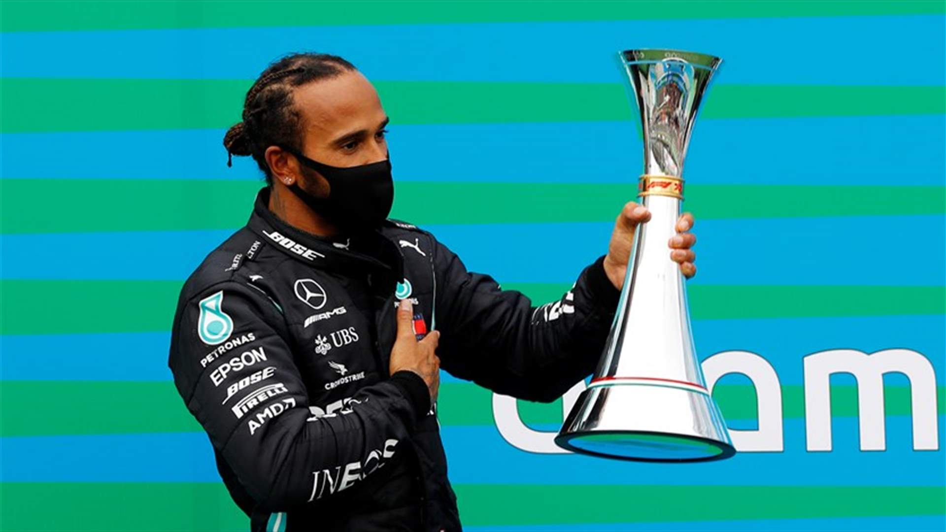 لويس هاميلتون يفوز في سباق المجر