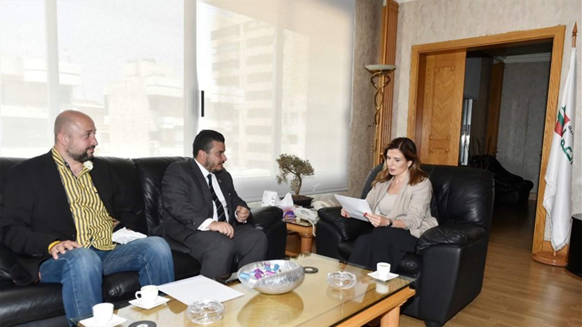 يمين التقت وفد جمعية الإعلاميين الرياضيين ورحبت بمبادرة إطلاق صندوق دعم الصحافيين الرياضيين المتوقفين عن العمل