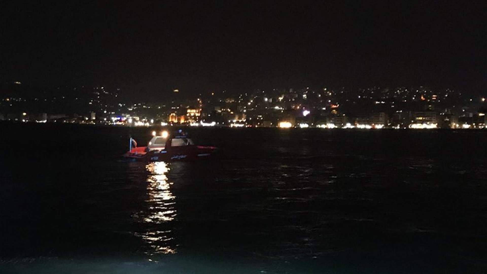 الدفاع المدني: انتشال جثة مواطن من البحر في الجيه