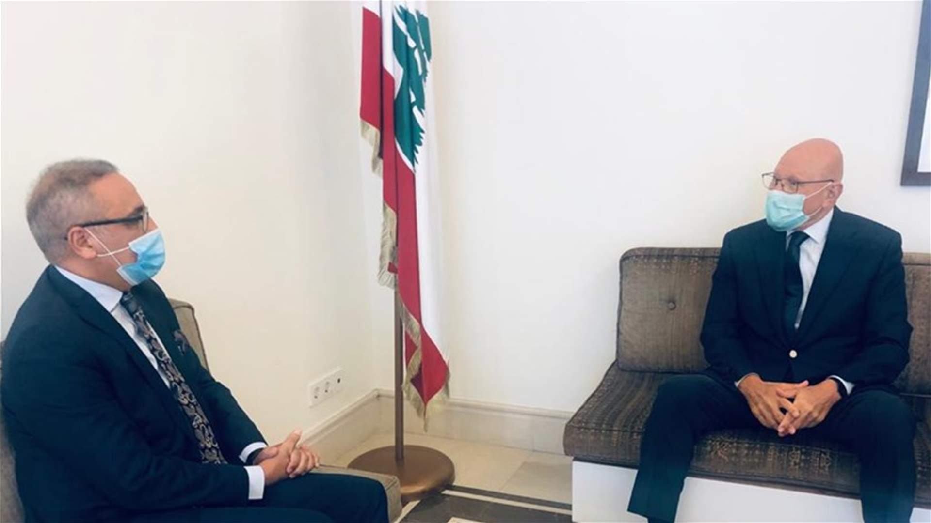 سلام التقى سفير تونس واتصل بالقناعي وبخاري مطمئنا