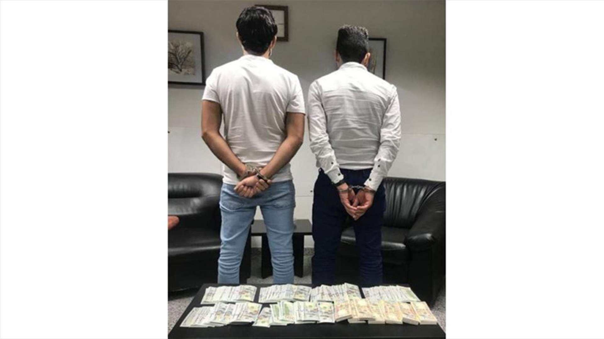 حاولا تهريب أوراق نقدية مزيّفة إلى العراق... فوقعا في قبضة فصيلة تفتيشات المطار