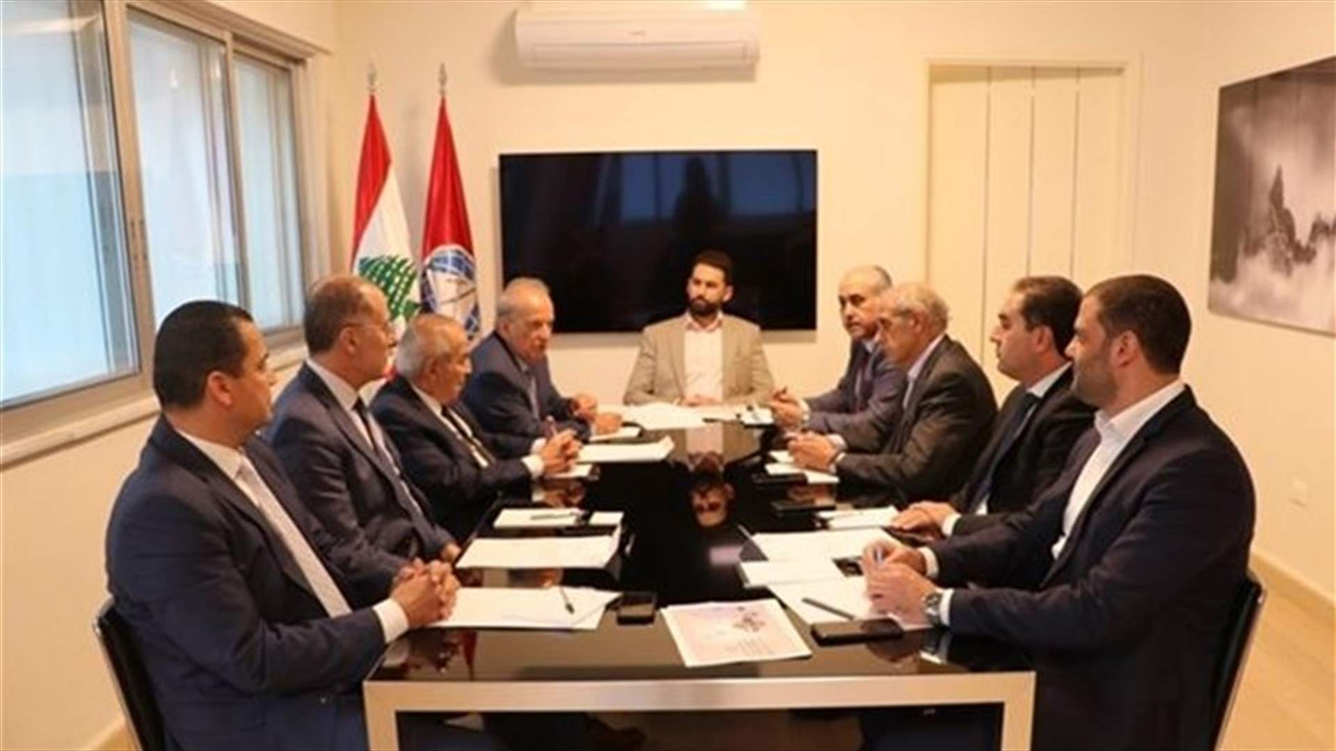 اللقاء الديمقراطي: سيادة لبنان والنأي به عن صراعات الآخرين لا يجب أن تكون موضع سجال