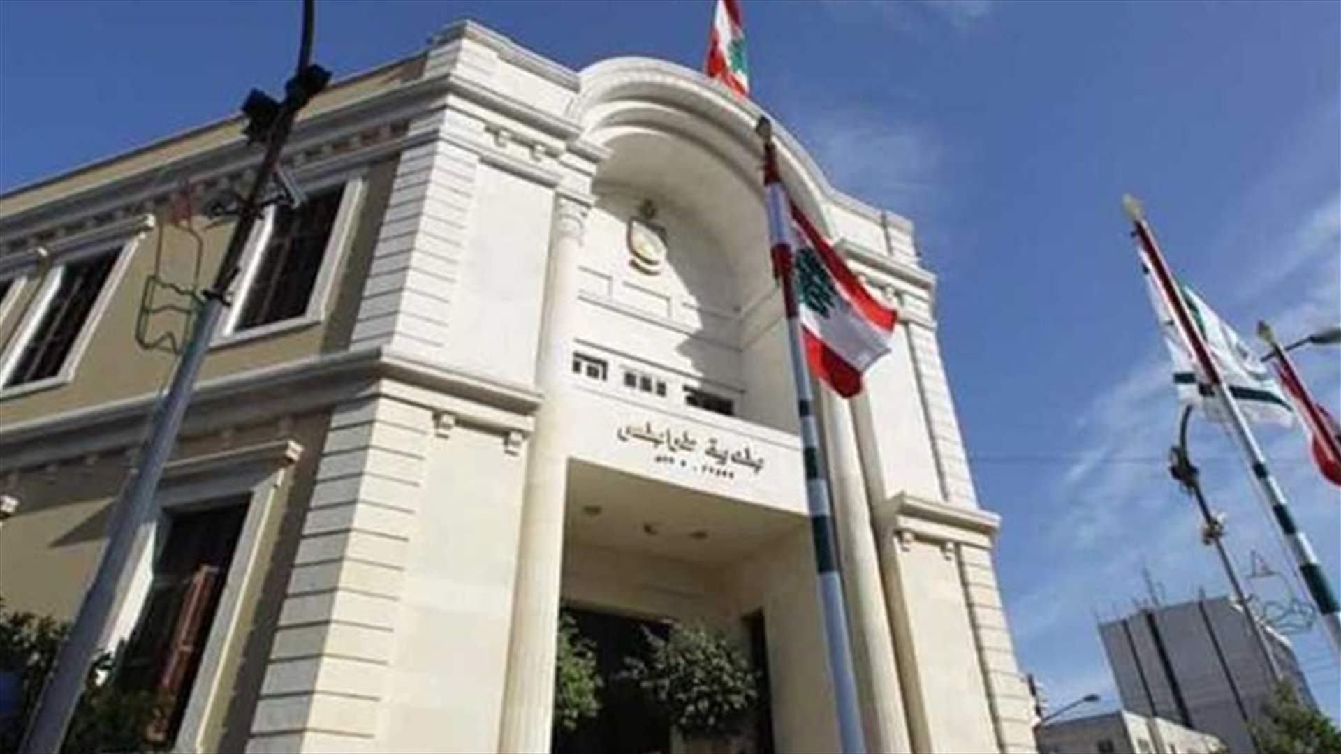 مداهمة ملاحم ومراكز بيع اللحوم في طرابلس... وتسطير محاضر ضبط بحق المخالفين