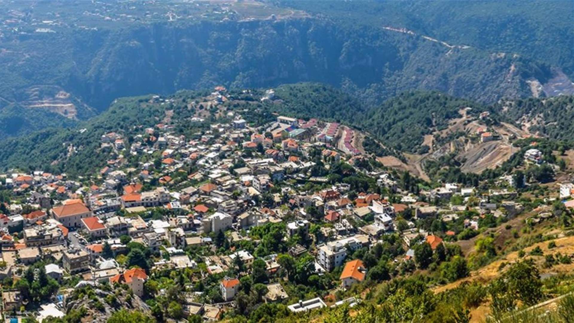 قرار بعزل بلدة قرطبا ...