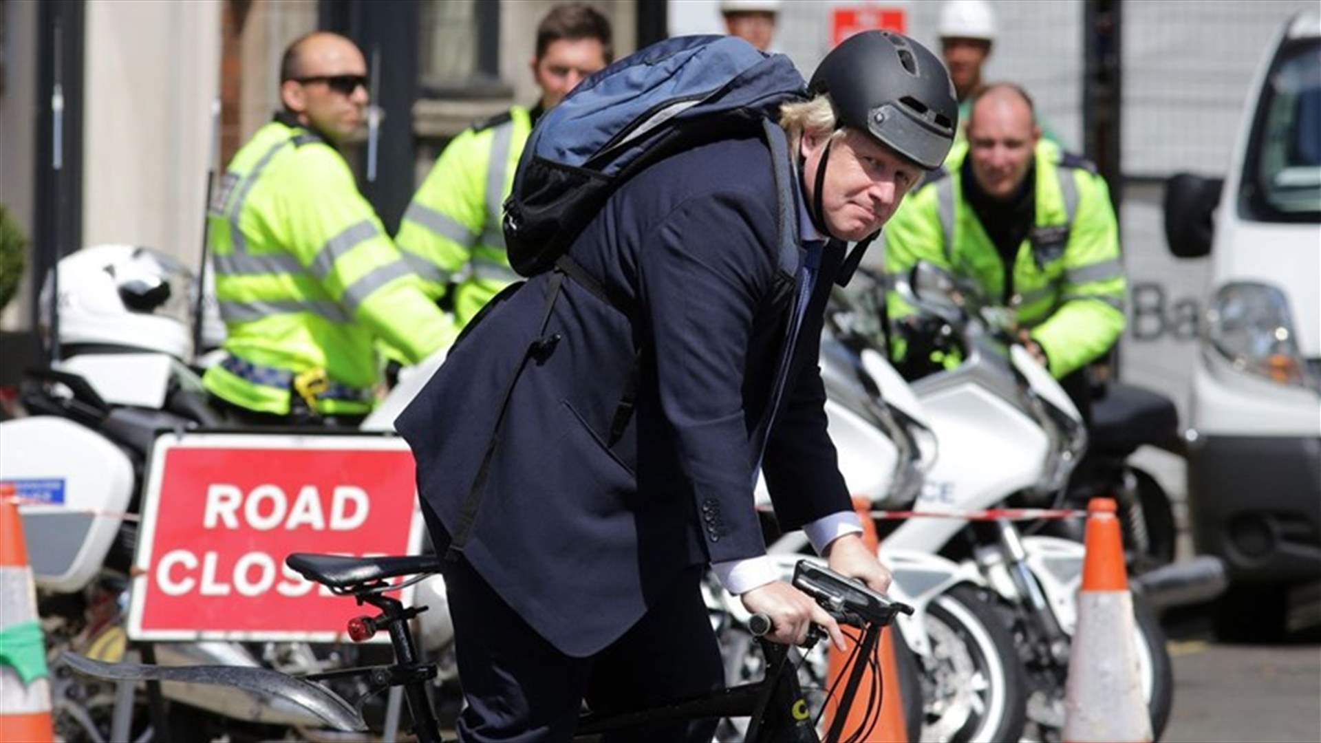 جونسون يحض البريطانيين على استخدام الدراجات الهوائية لمكافحة آثار العزل