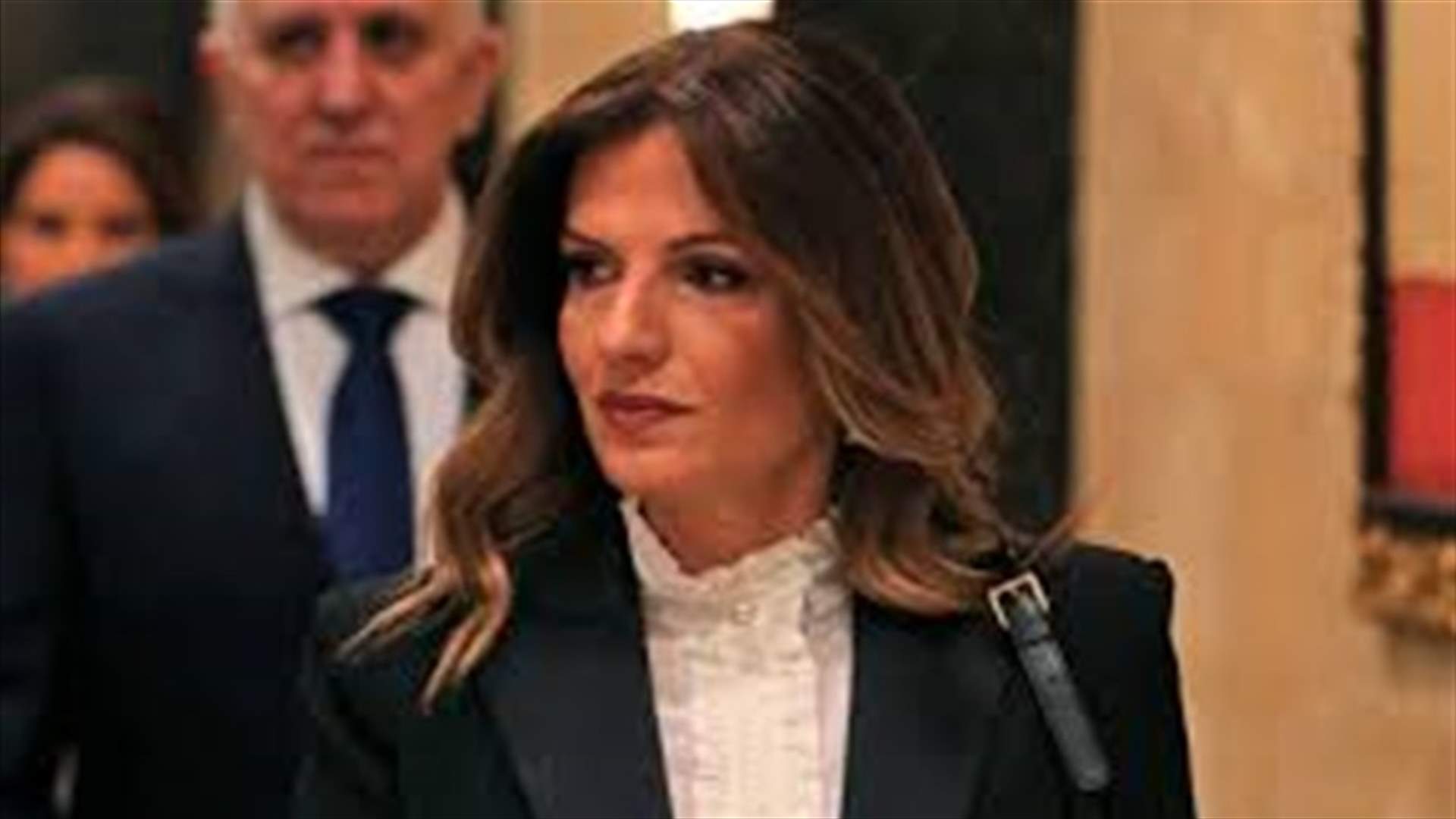 قرار ليمين بتسوية أوضاع العمال الأجانب المخالفين لشروط العمل والاقامة