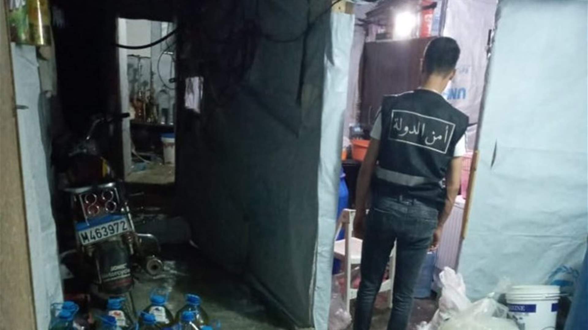 ضبط كمية من مواد التنظيف غير مستوفية الشروط داخل مخيم للنازحين السوريين في زحلة