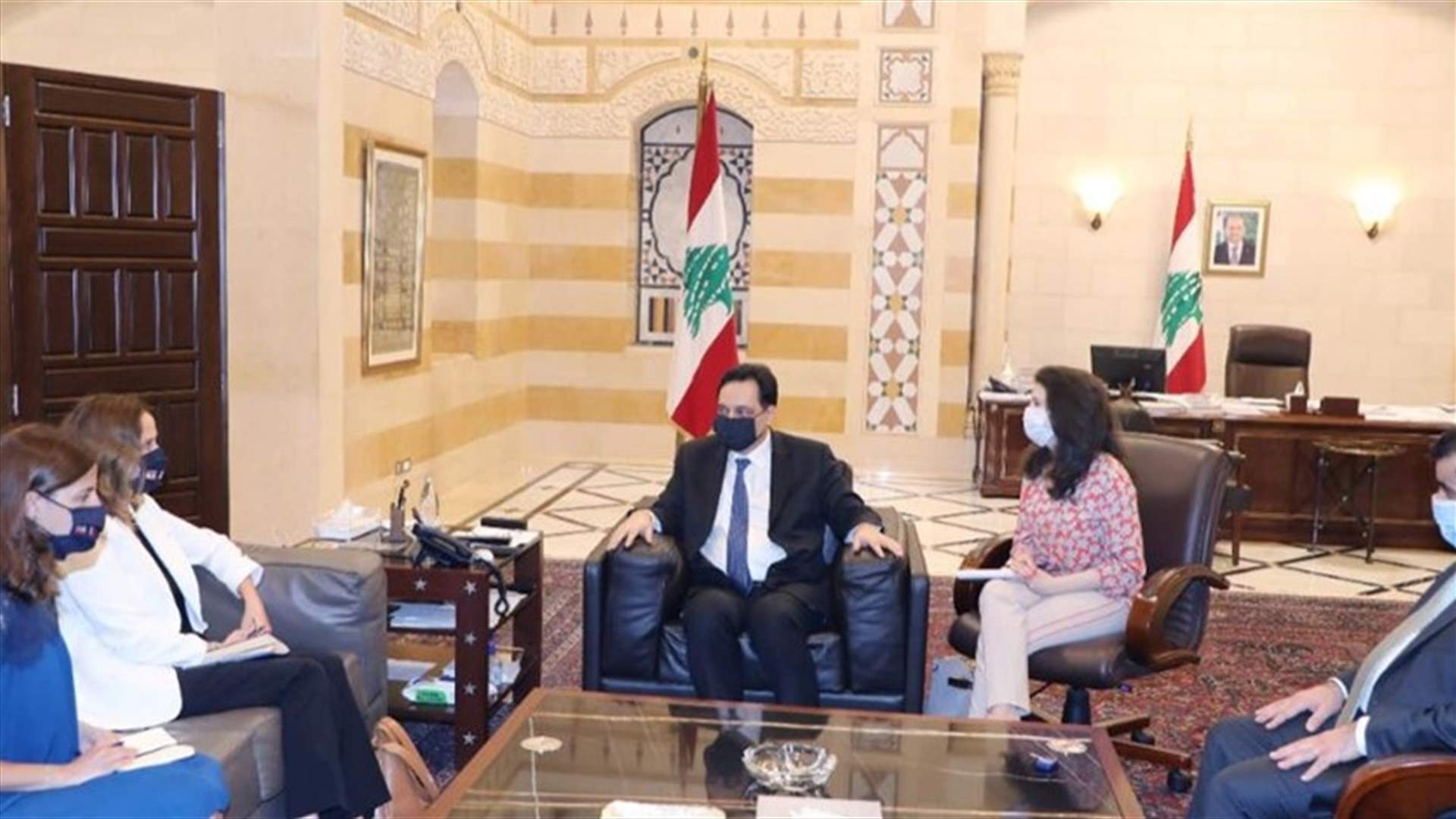 وفد من السفارة الفرنسية في السراي... ودياب ينوّه بالعلاقات اللبنانية الفرنسية العميقة