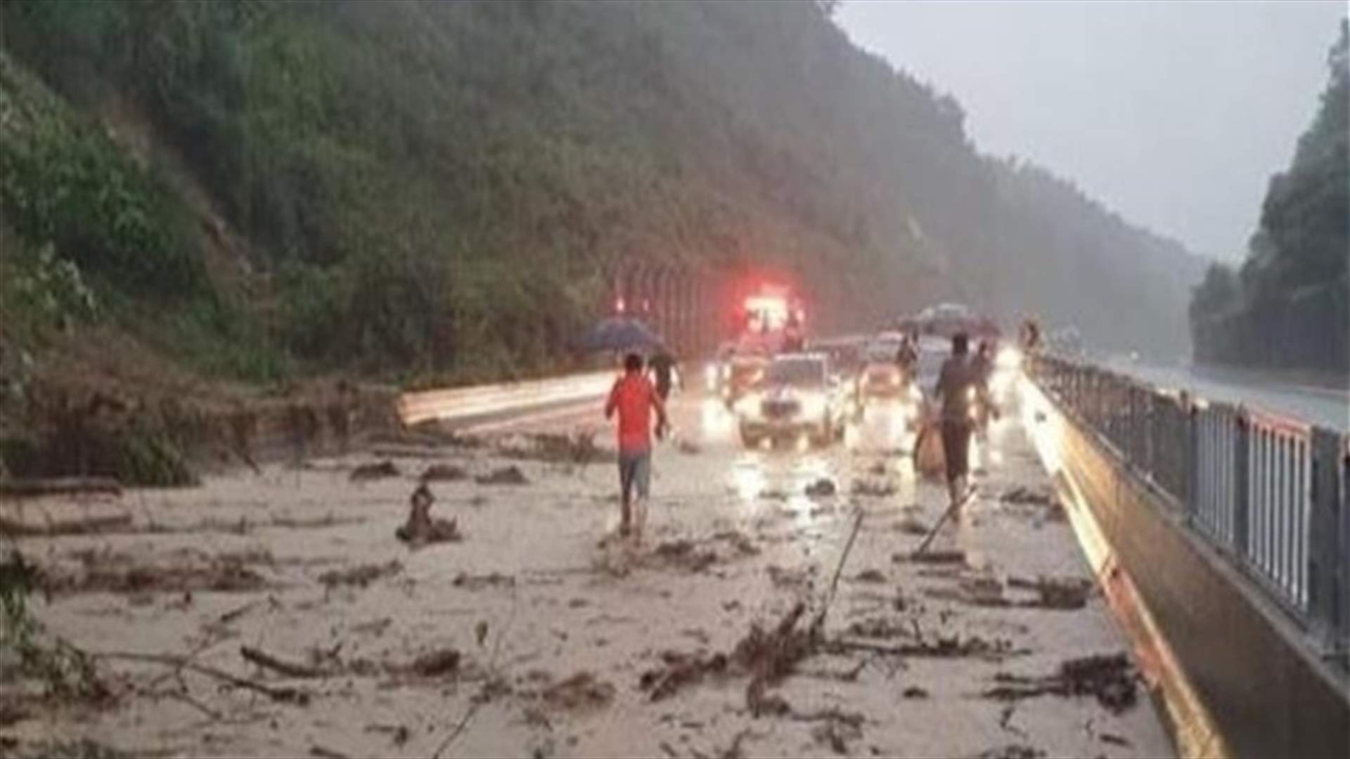 الأمطار الغزيرة في كوريا الجنوبية تخلف 13 قتيلا وأكثر من ألف نازح